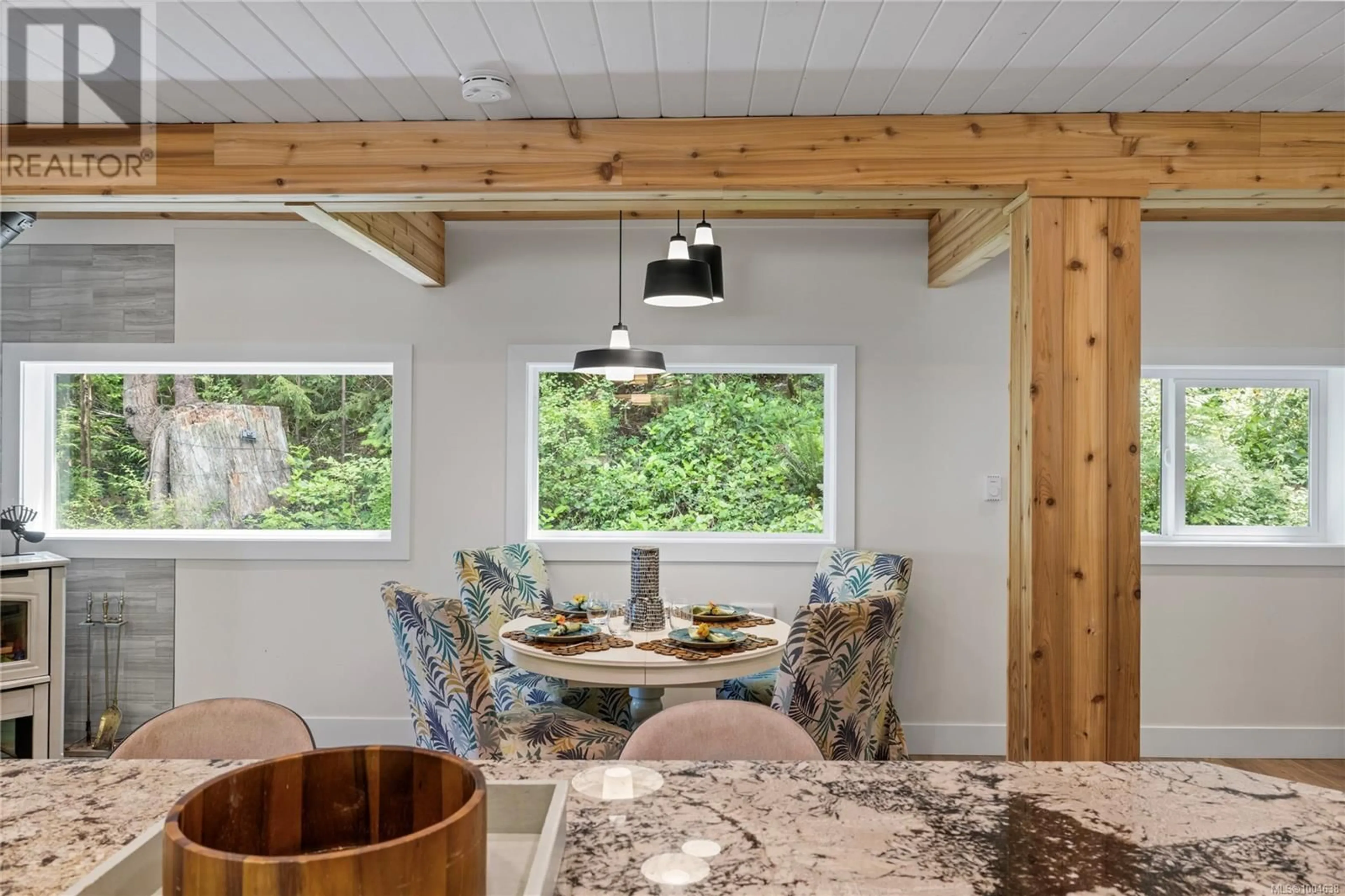Open concept kitchen, unknown for 1870 WALLACE WOOD WAY, Qualicum Beach British Columbia V9K2L6