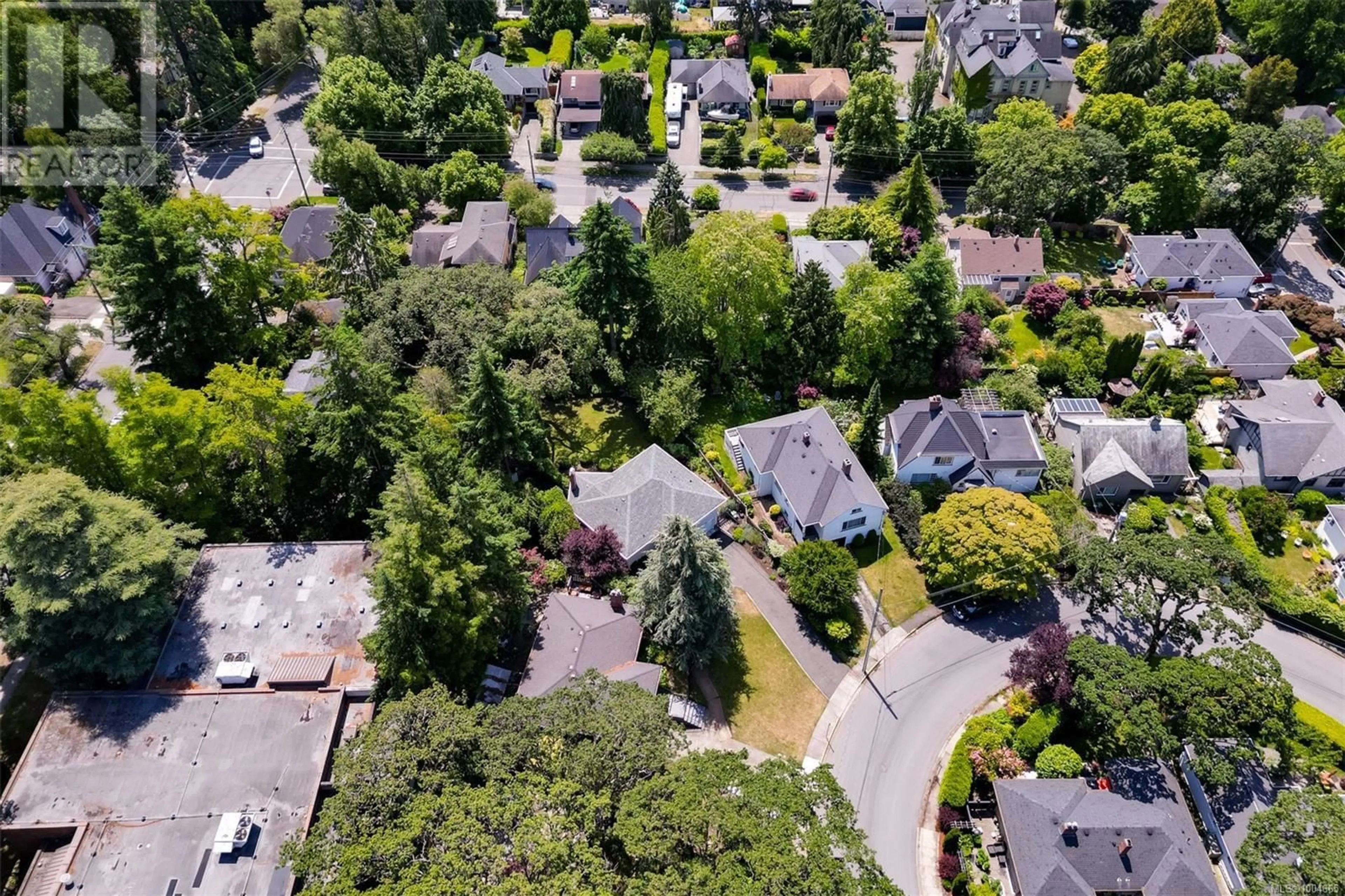 A pic from outside/outdoor area/front of a property/back of a property/a pic from drone, street for 1033 PENTRELEW PLACE, Victoria British Columbia V8V4J5