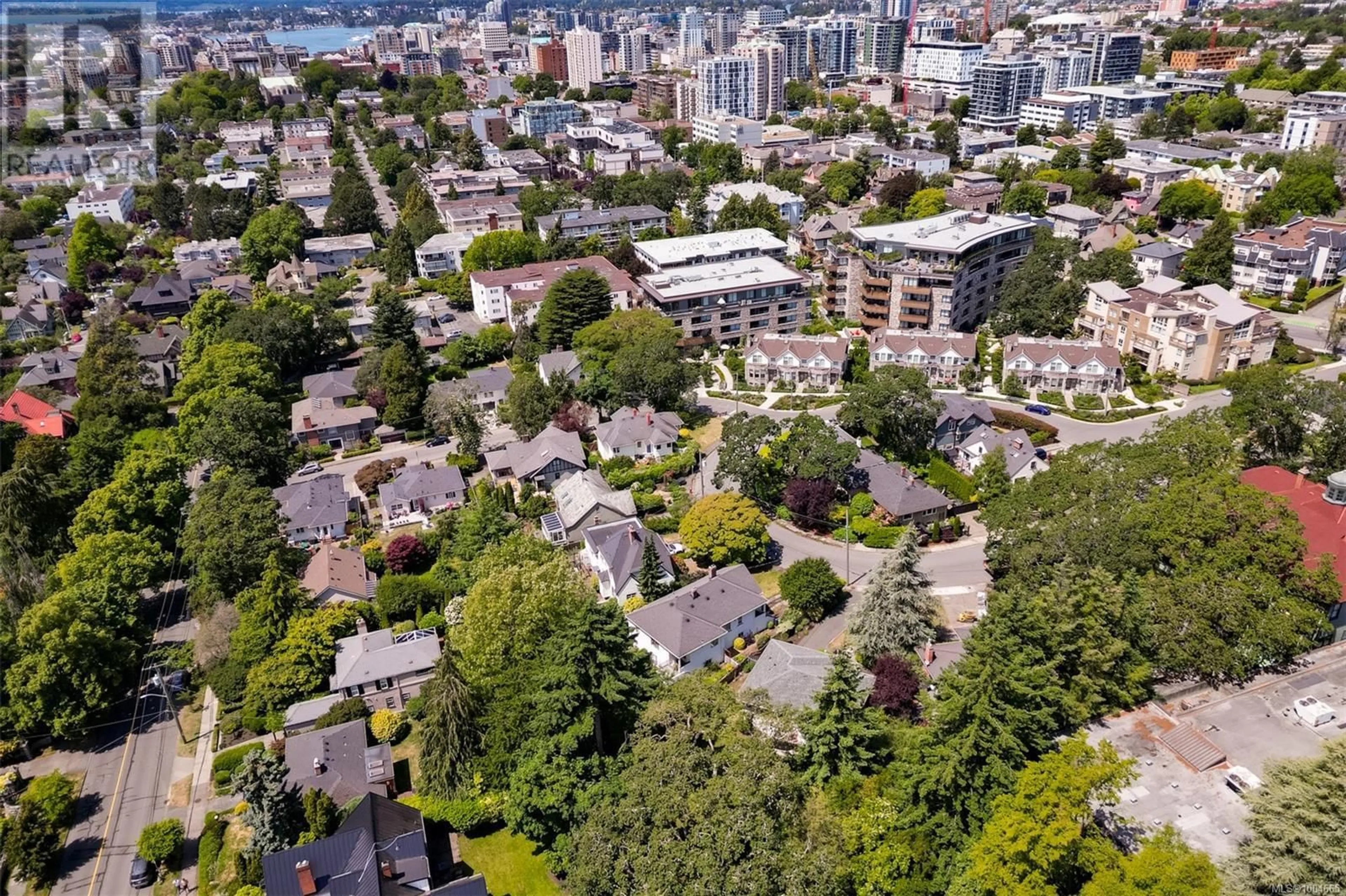 A pic from outside/outdoor area/front of a property/back of a property/a pic from drone, city buildings view from balcony for 1033 PENTRELEW PLACE, Victoria British Columbia V8V4J5
