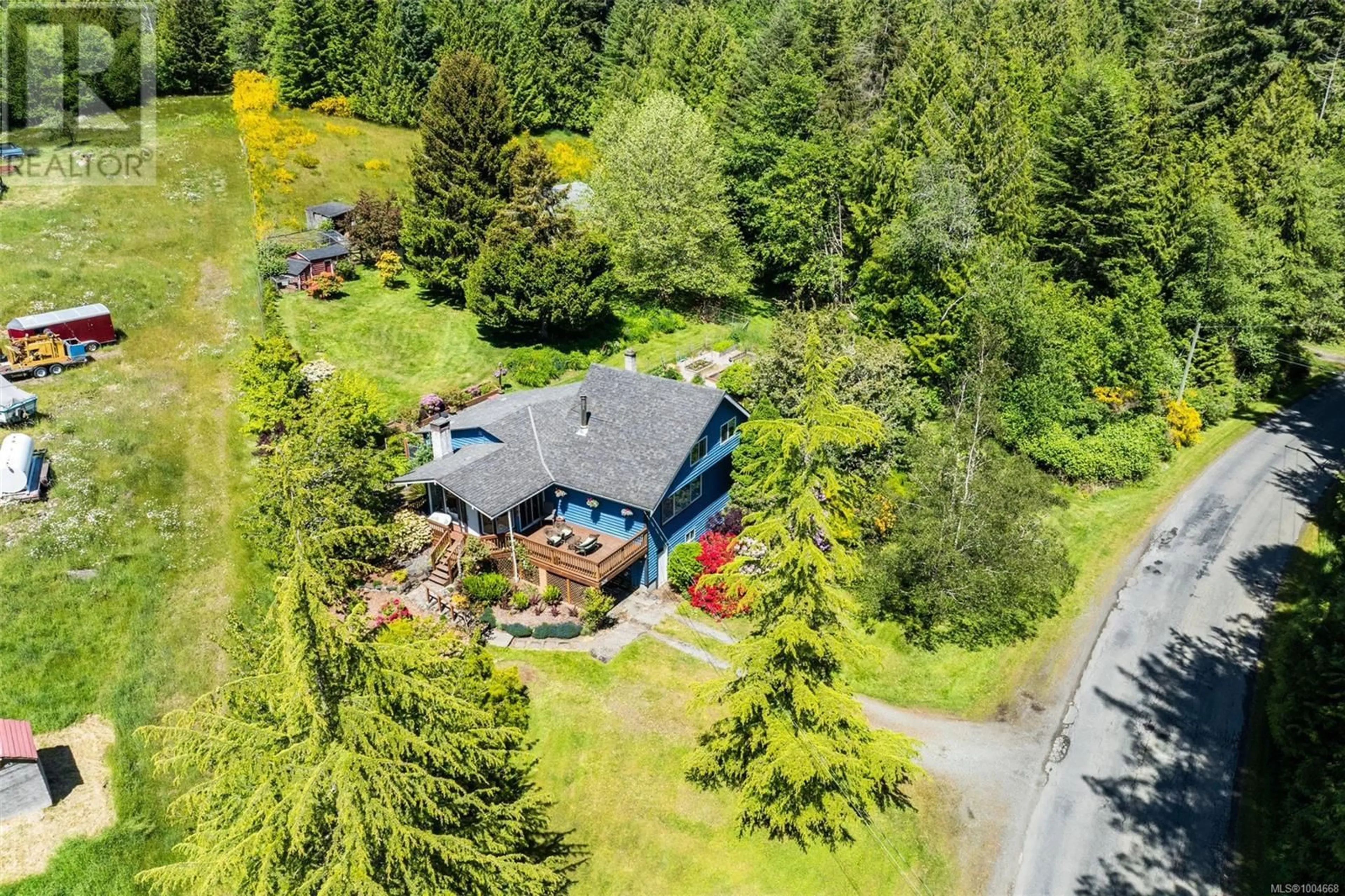 A pic from outside/outdoor area/front of a property/back of a property/a pic from drone, unknown for 3475 OTTER POINT ROAD, Sooke British Columbia V9Z0J9