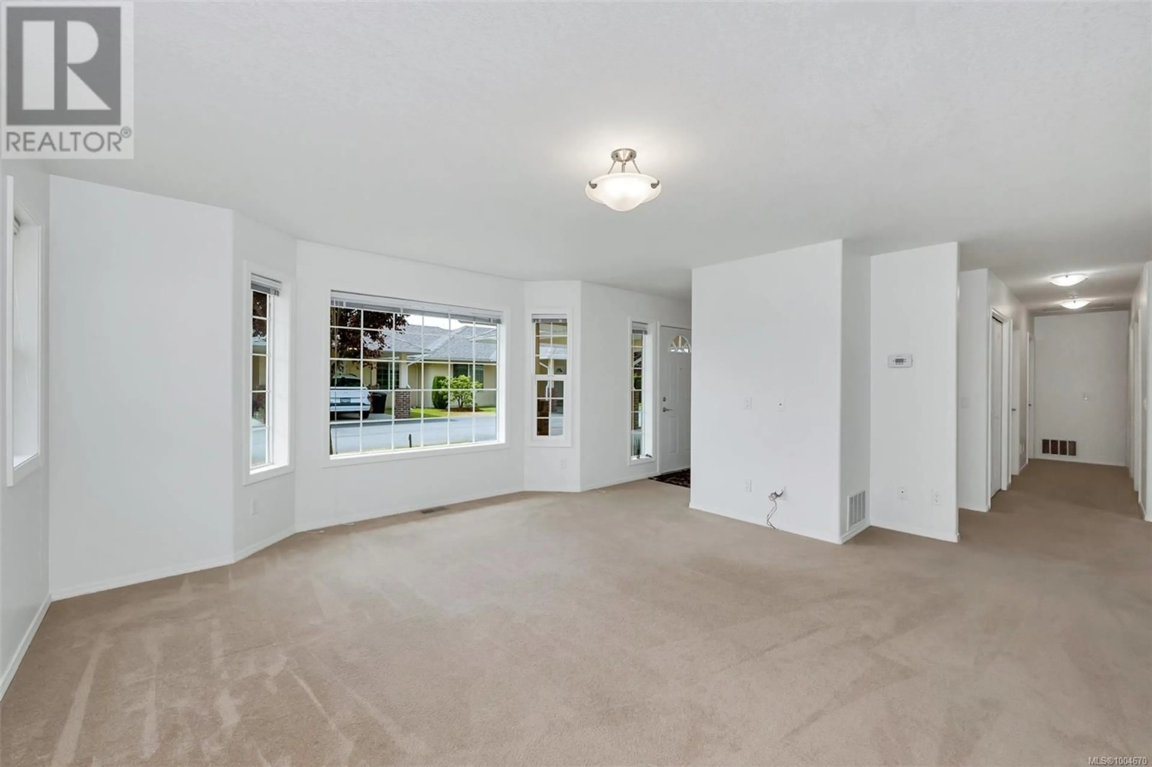 A pic of a room for 18 - 1015 TRUNK ROAD, Duncan British Columbia V9L2S2