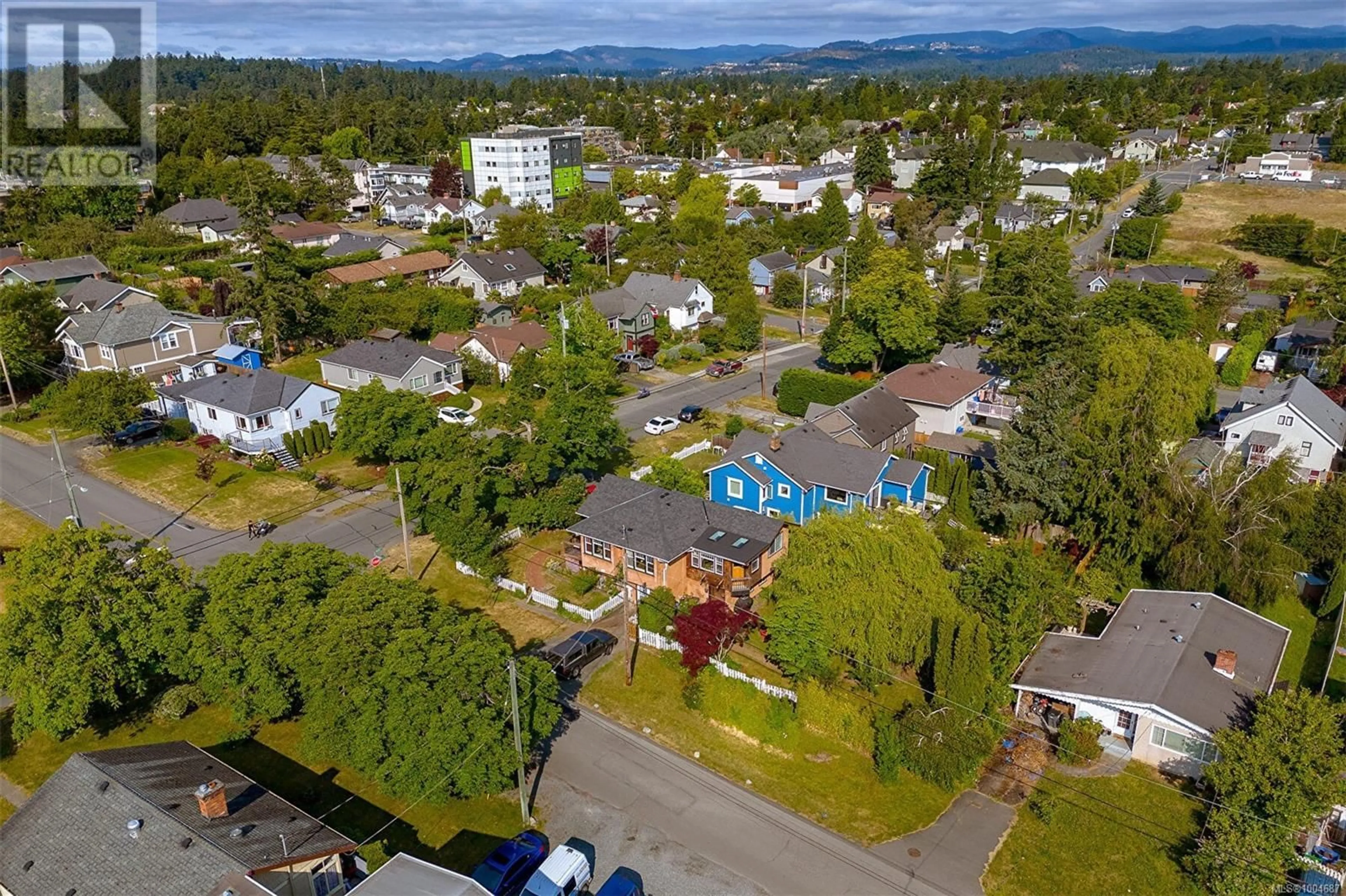 A pic from outside/outdoor area/front of a property/back of a property/a pic from drone, street for 200 OBED AVENUE, Saanich British Columbia V9A1J6