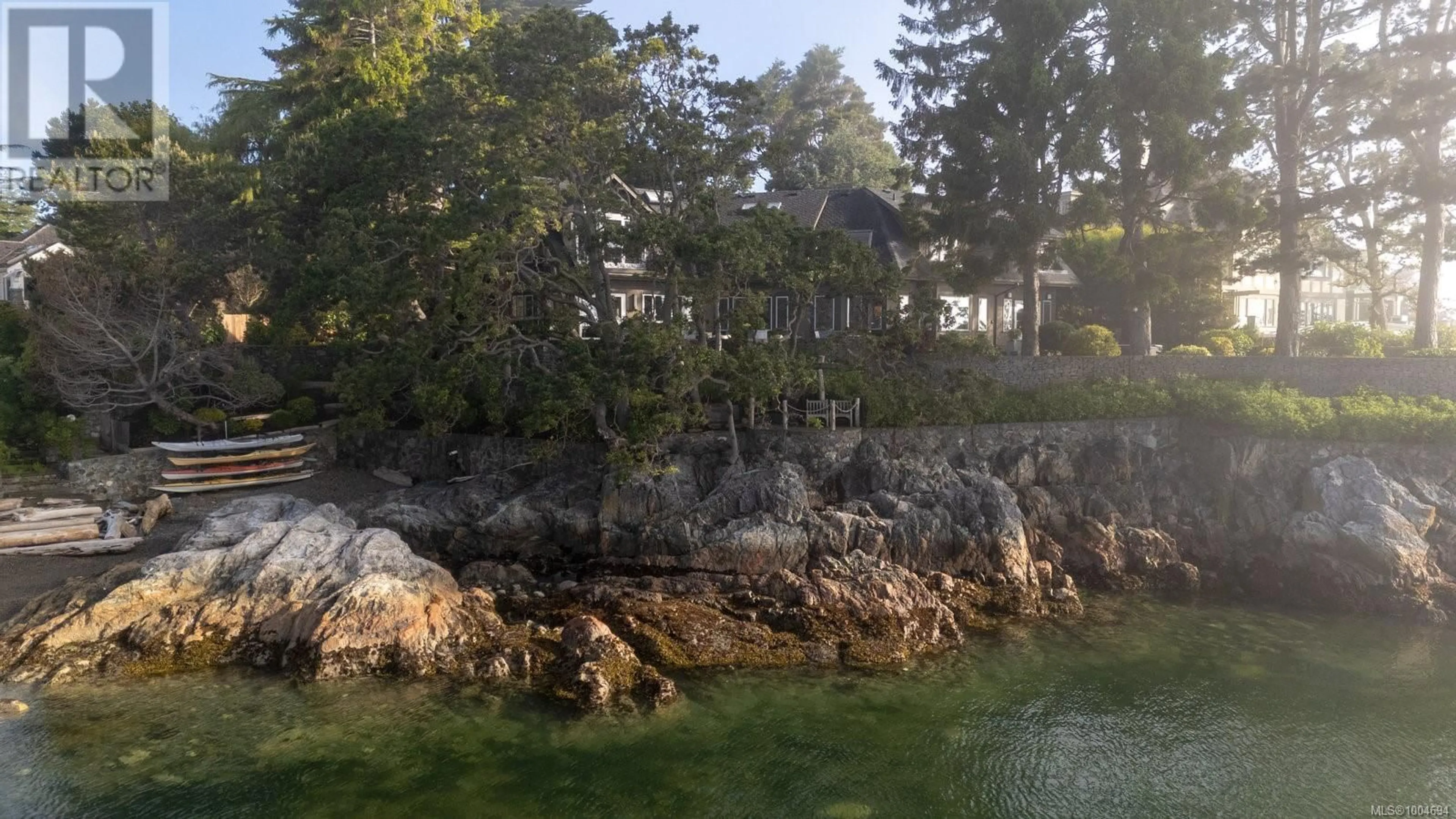 Blurry image for 3175 TARN PLACE, Oak Bay British Columbia V8R3N8