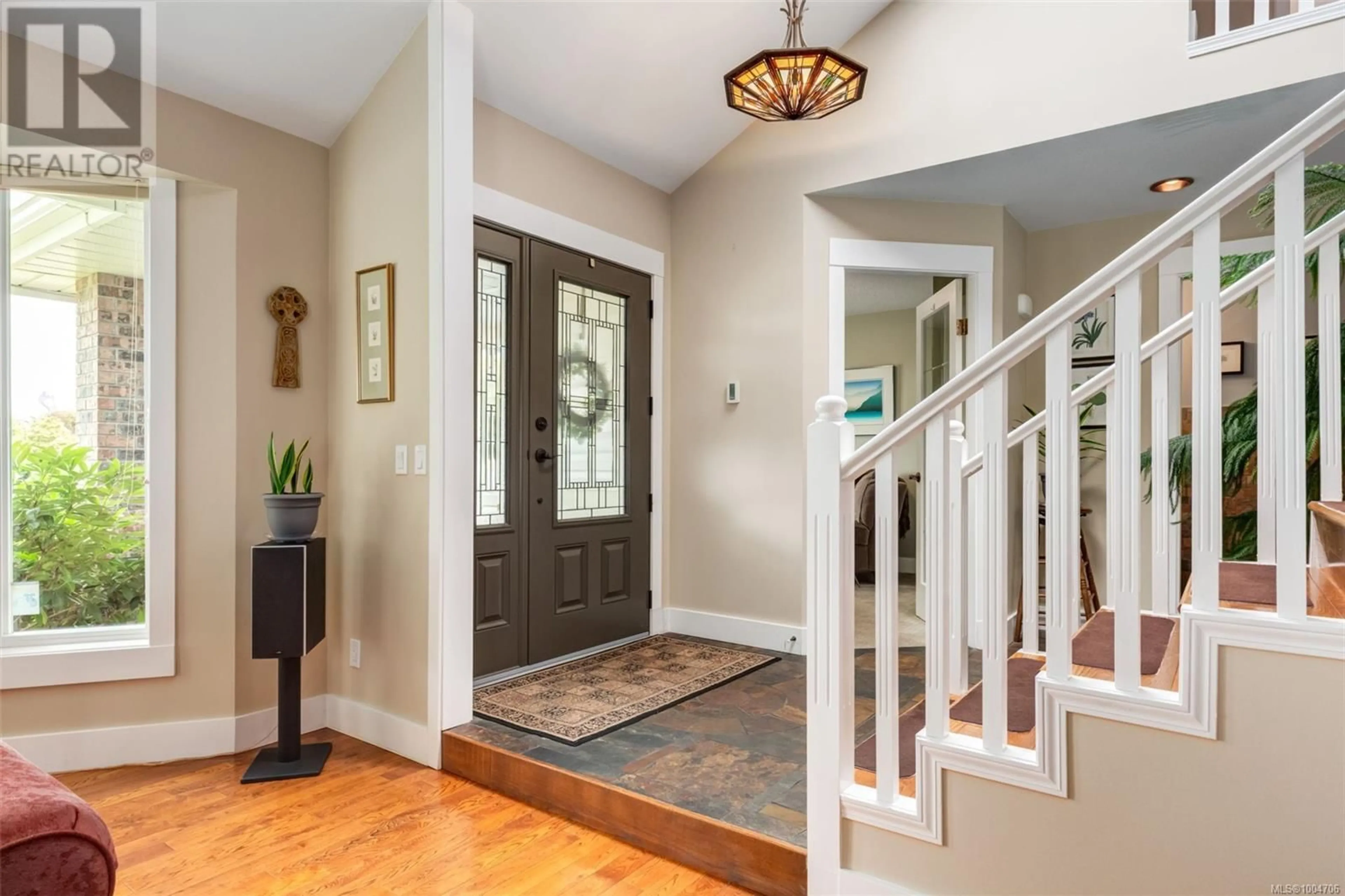Indoor entryway for 5135 CARRIAGE DRIVE, Nanaimo British Columbia V9V1H2