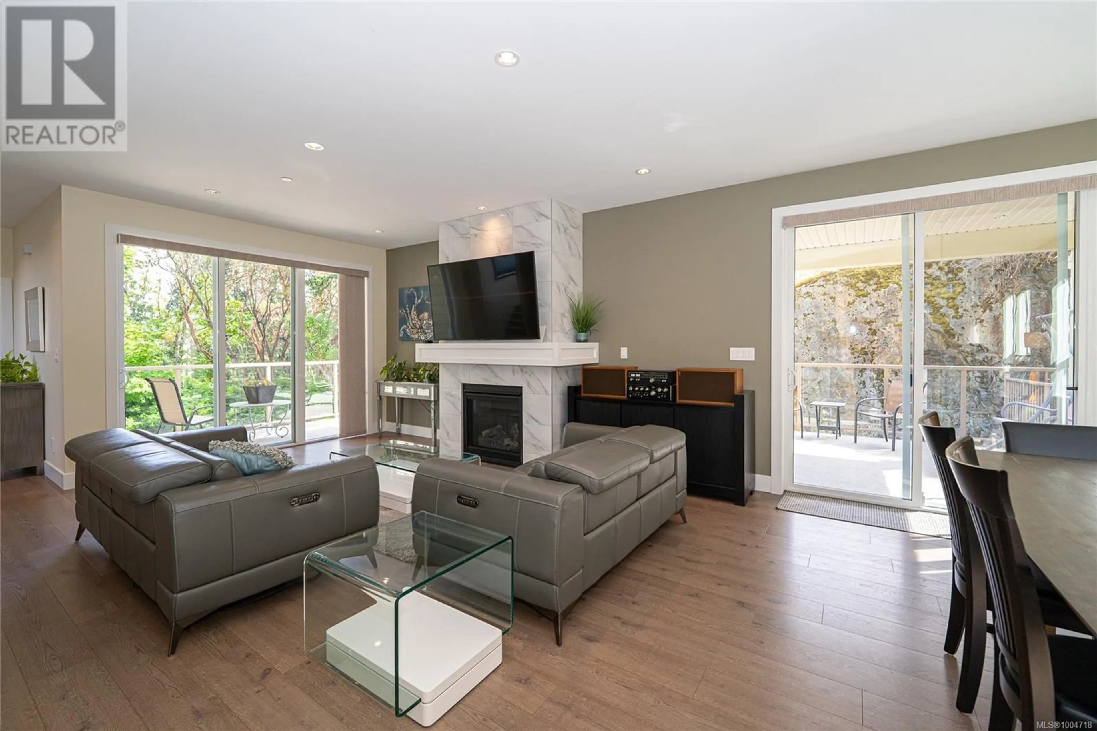 Living room with furniture, unknown for 320 SELICA ROAD, Langford British Columbia V9B4X2