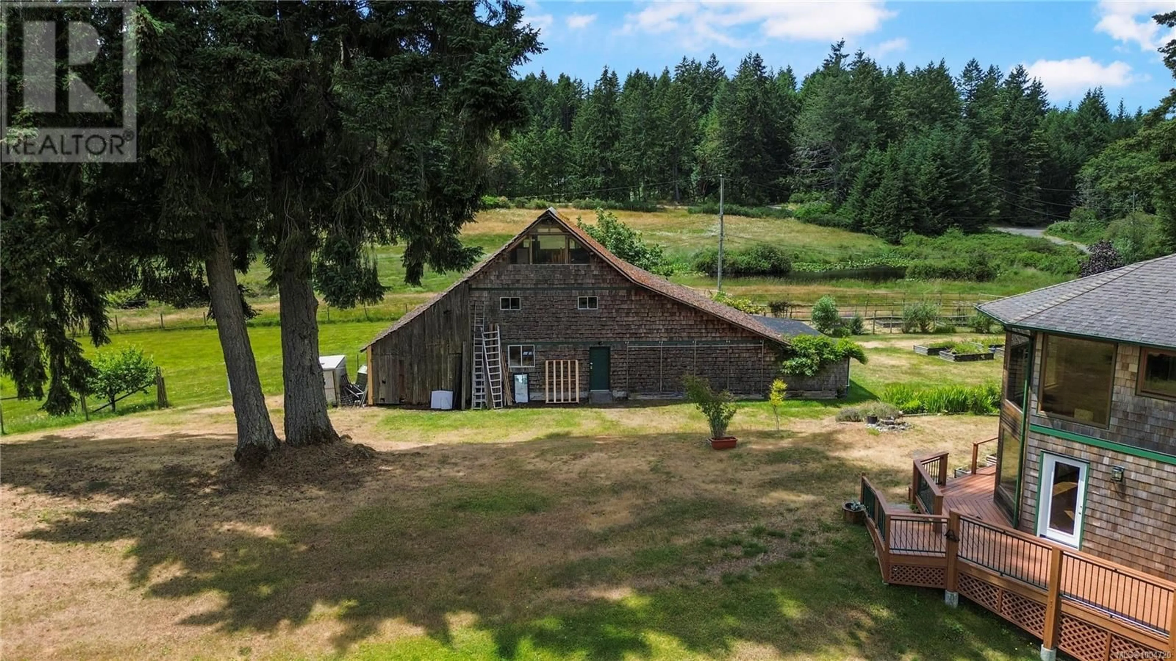 A pic from outside/outdoor area/front of a property/back of a property/a pic from drone, unknown for 2700 RITTEN ROAD, Nanaimo British Columbia V9X1W4