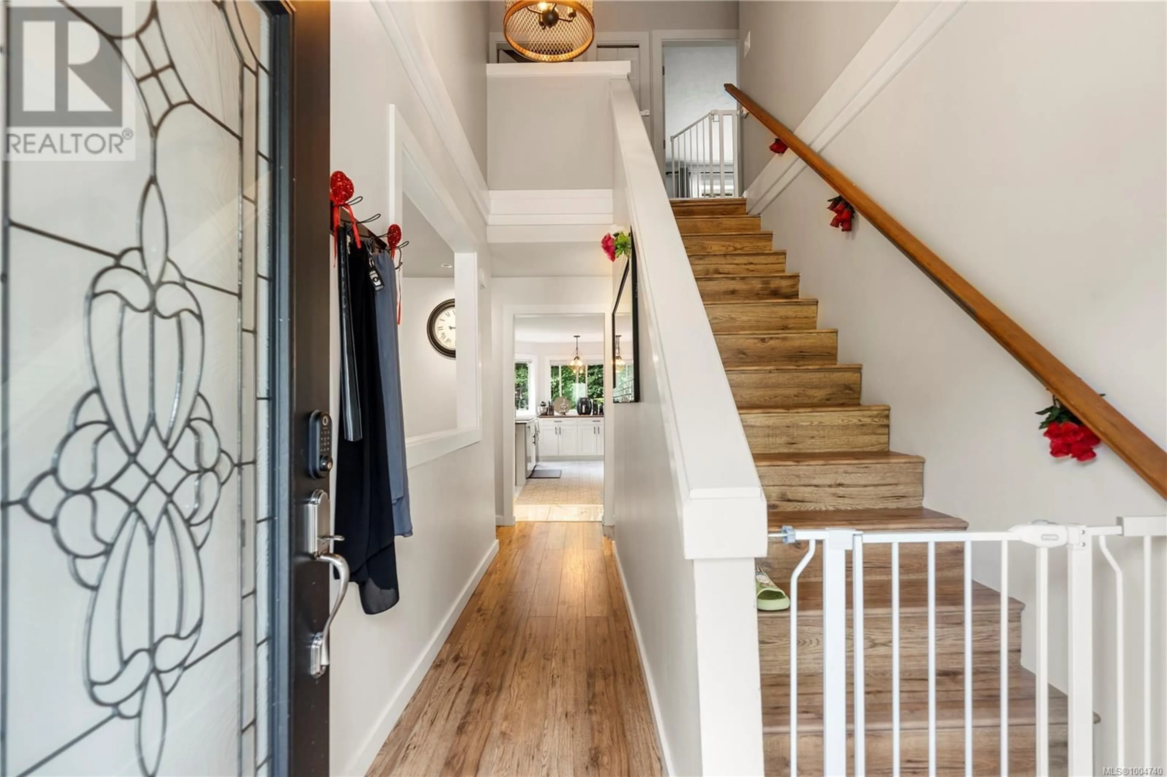 Indoor entryway for 5839 BLYTHWOOD ROAD, Sooke British Columbia V9Z0G3