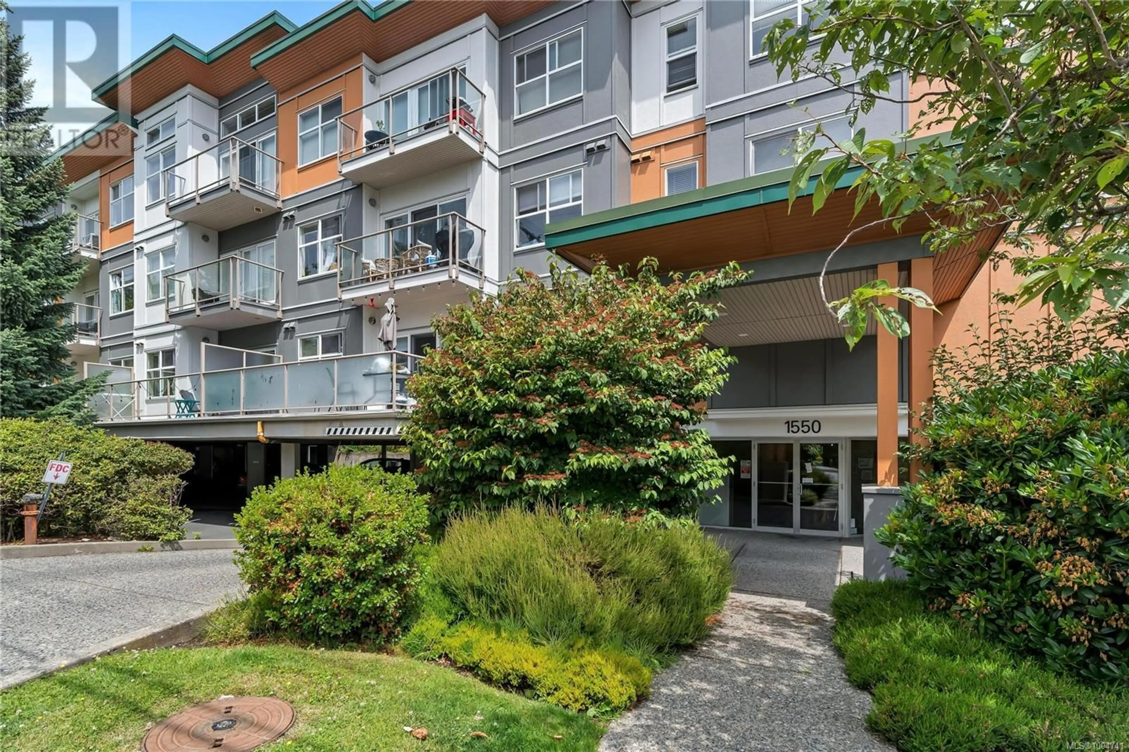 Patio, unknown for 301 - 1550 CHURCH AVENUE, Saanich British Columbia V8P2H1