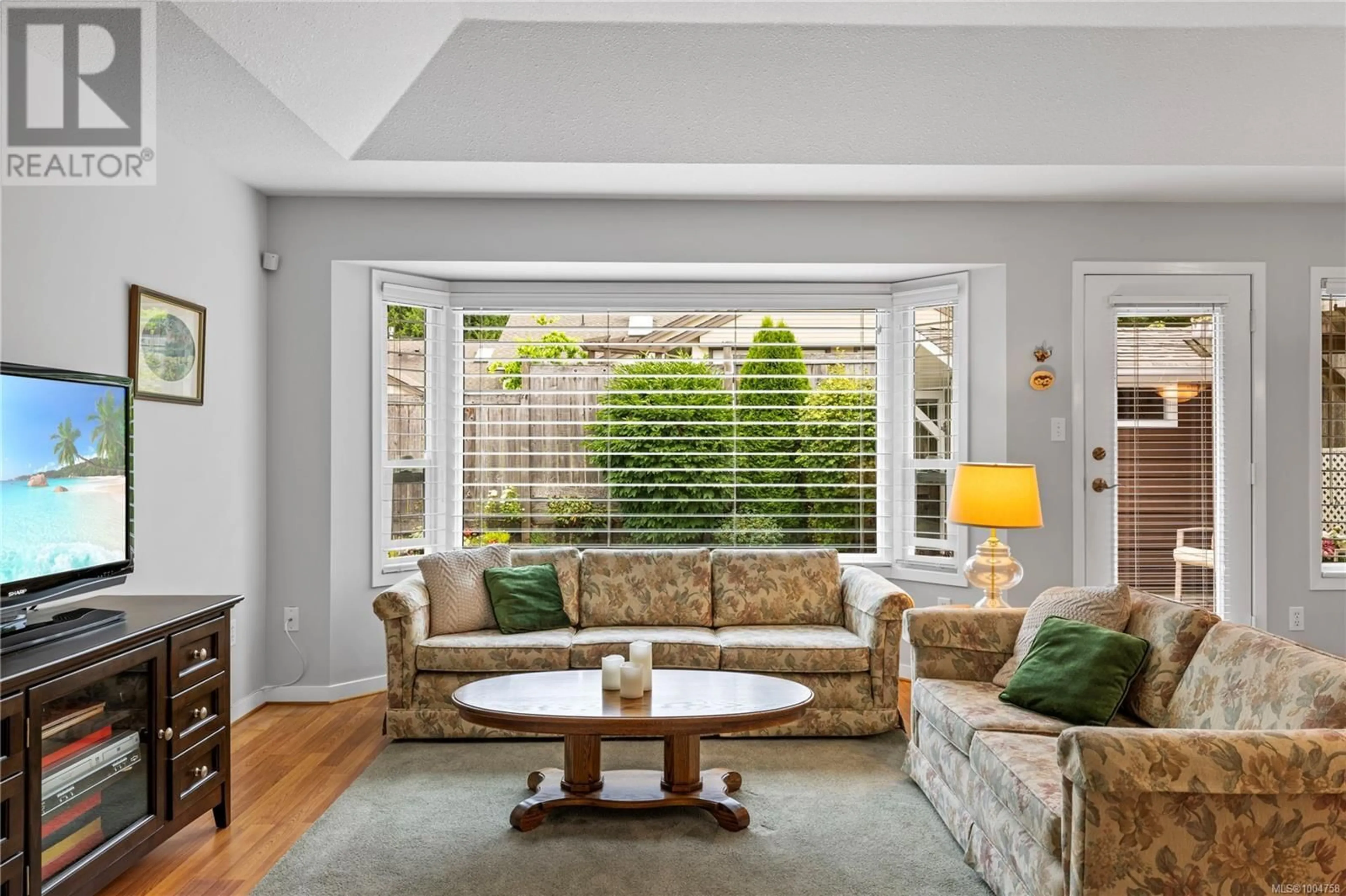 Living room with furniture, unknown for 41 - 885 BERWICK ROAD SOUTH, Qualicum Beach British Columbia V9K1N7