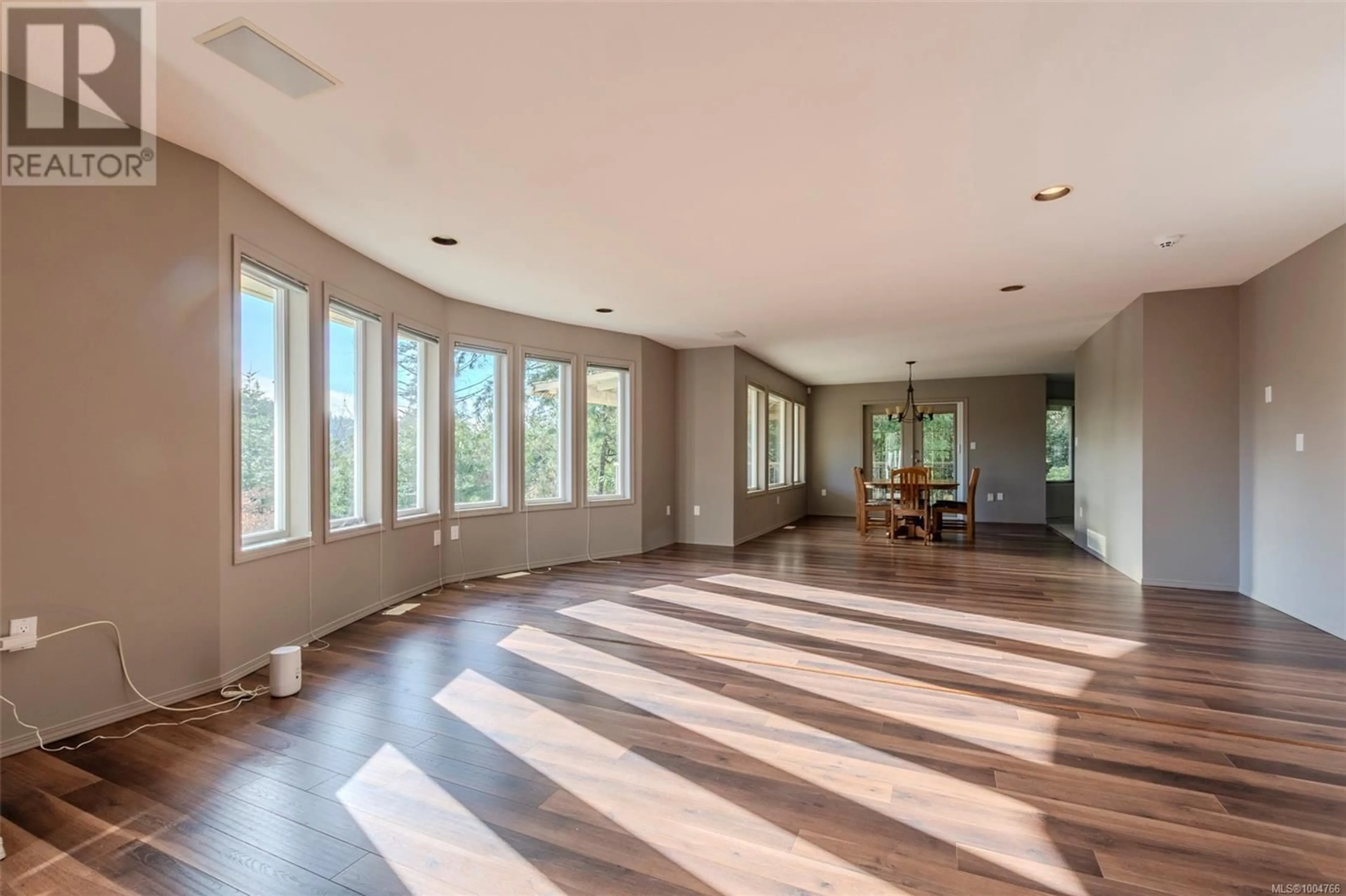 Indoor foyer for 6318 GENOA BAY ROAD, Duncan British Columbia V9L5Y4
