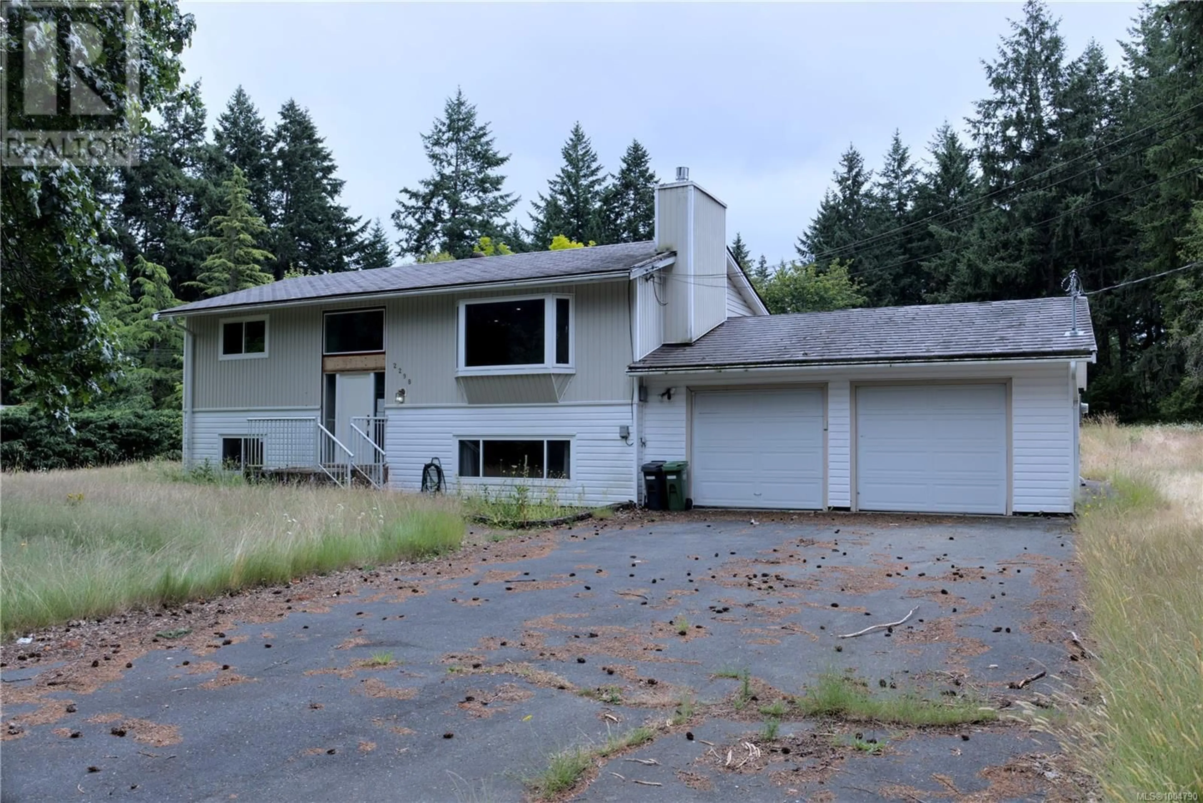 Home with vinyl exterior material, street for 2298 CALAIS ROAD, Duncan British Columbia V9L5V2