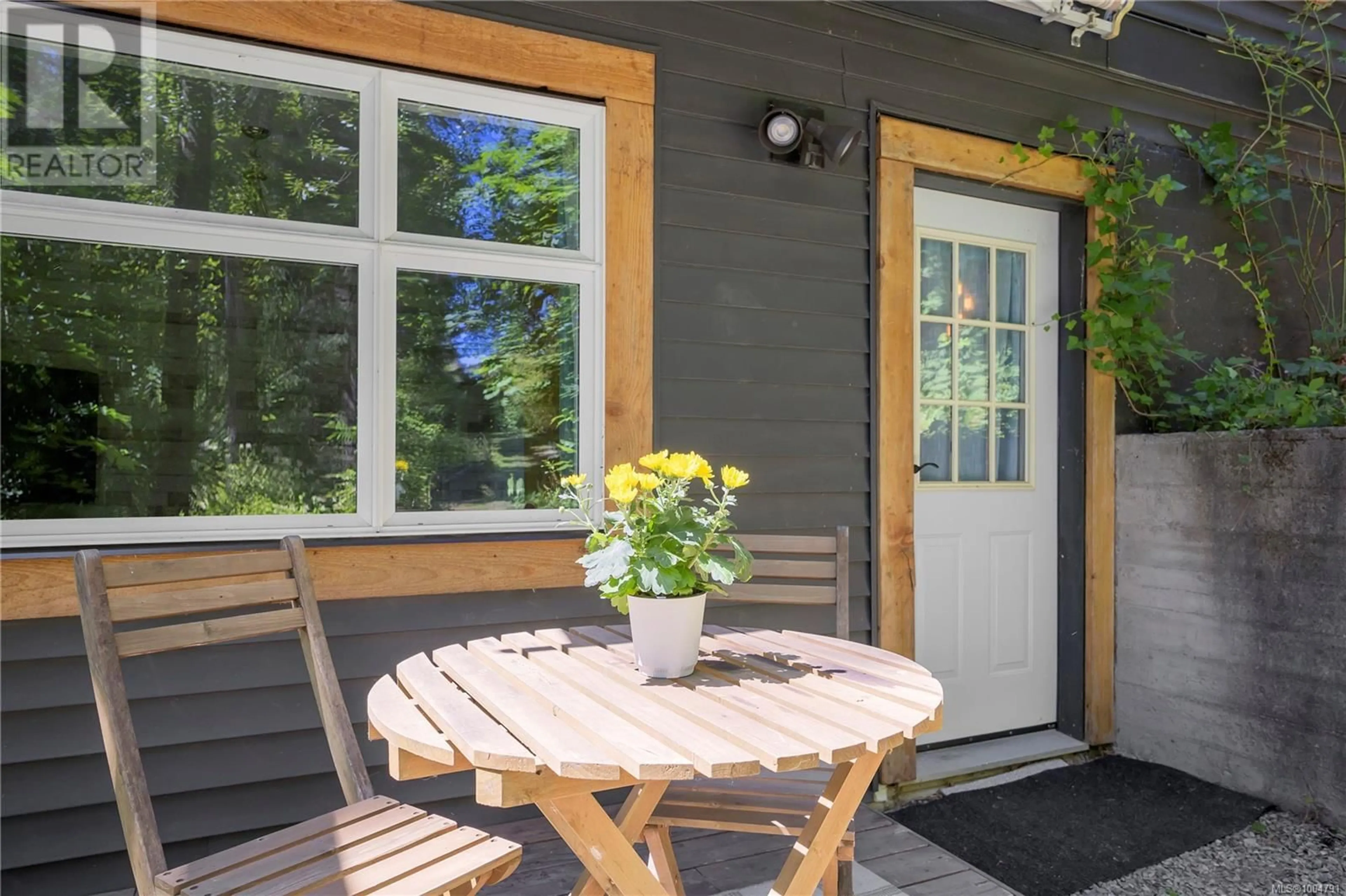 Patio, street for 3680 GIBBINS ROAD, Duncan British Columbia V9L6E8