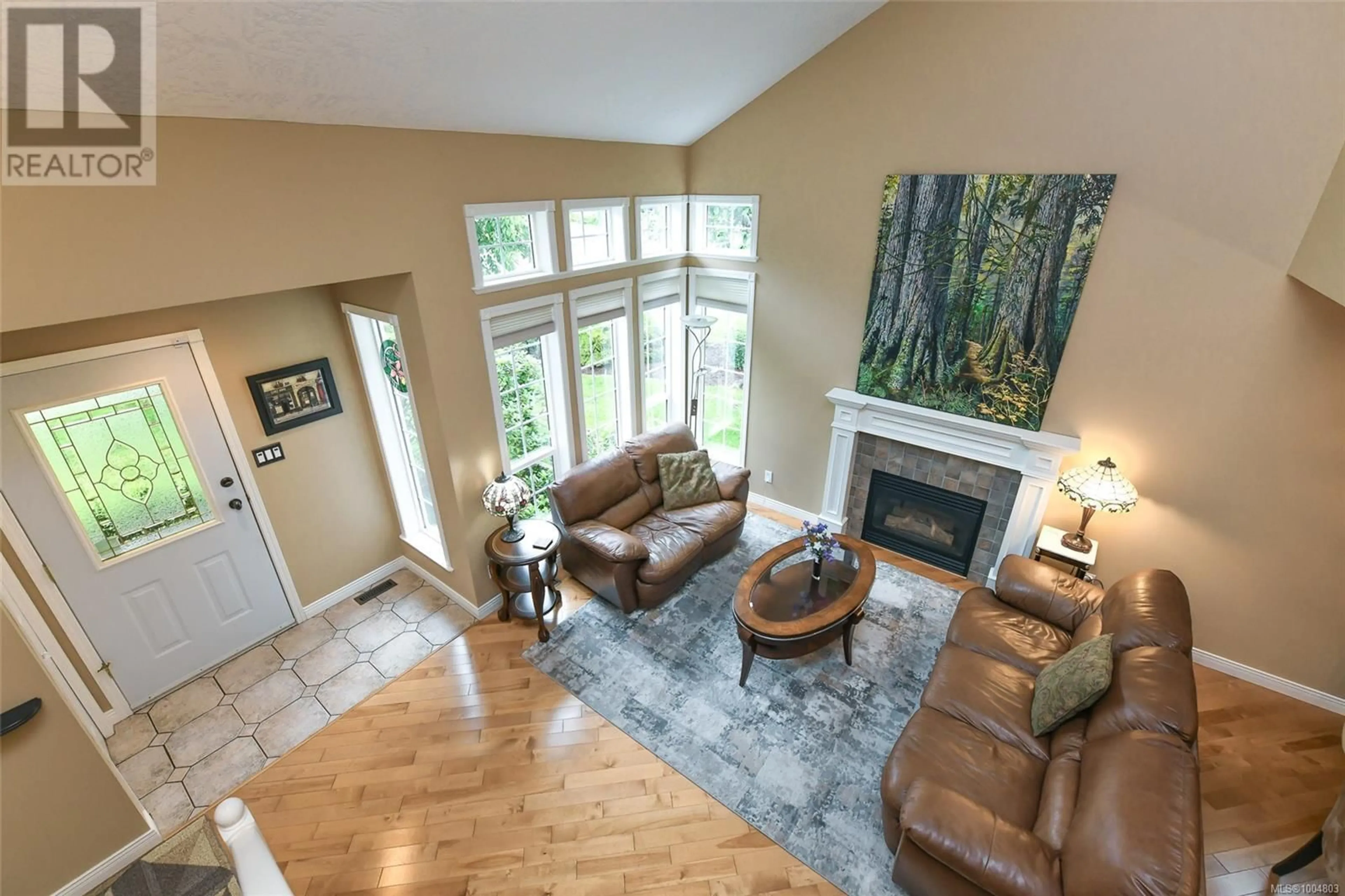 Living room with furniture, unknown for 954 MALAHAT DRIVE, Courtenay British Columbia V9W9E3