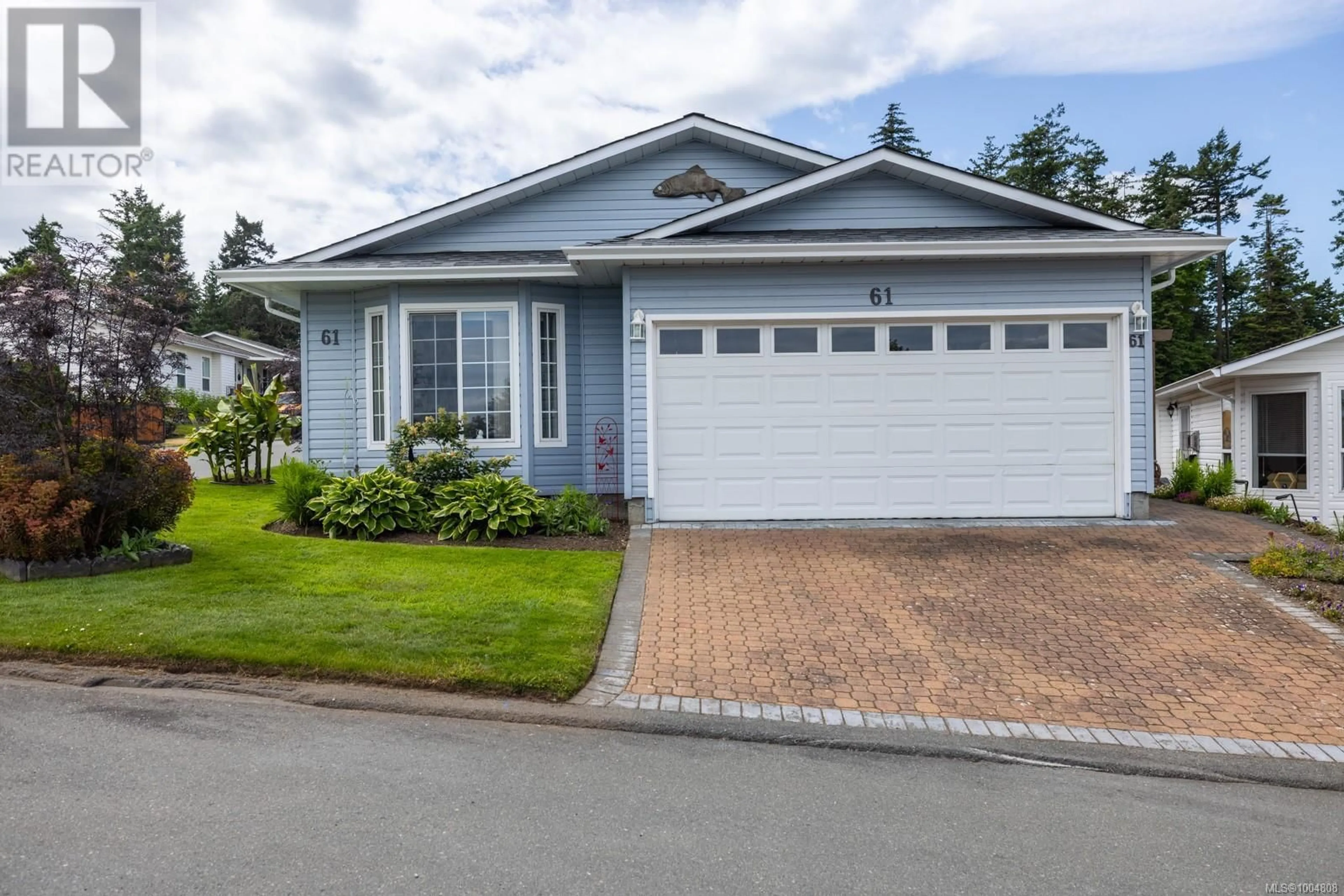 Home with vinyl exterior material, street for 61 SALMON COURT, View Royal British Columbia V9A7M2