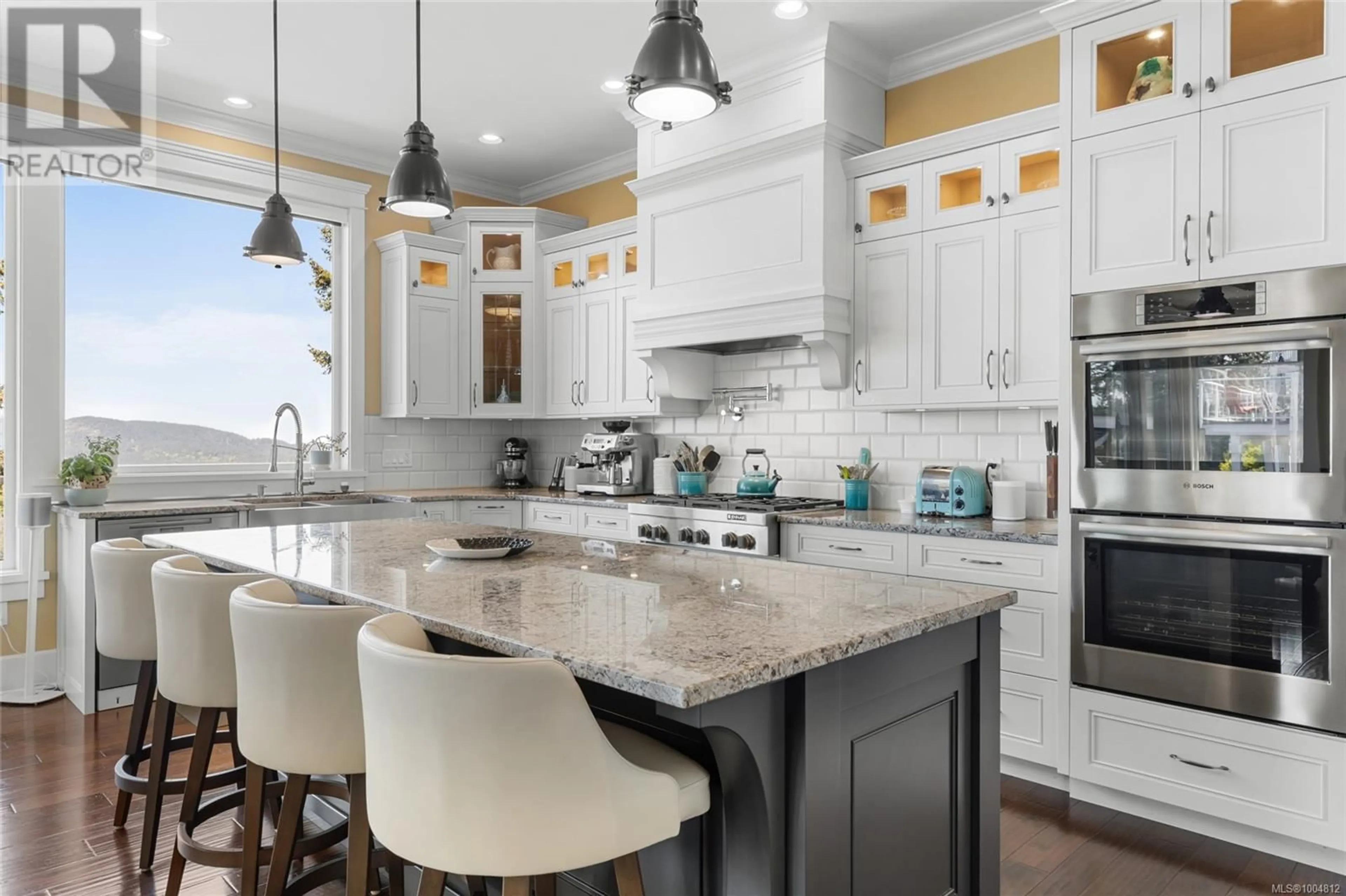 Open concept kitchen, ceramic/tile floor for 5981 SALISH ROAD, Duncan British Columbia V9L0B3