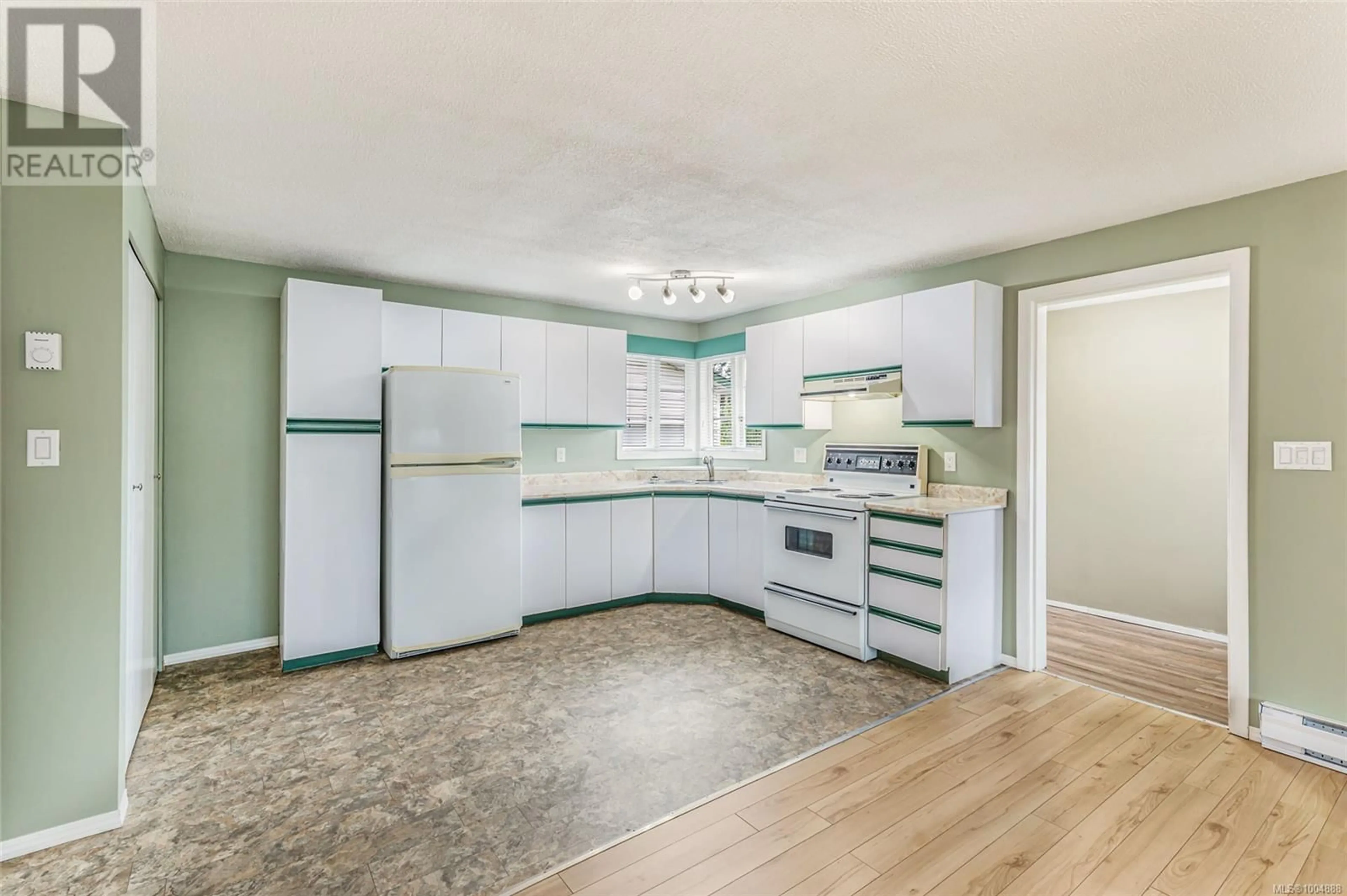 Open concept kitchen, unknown for 840 OAKLEY STREET, Nanaimo British Columbia V9S2A1