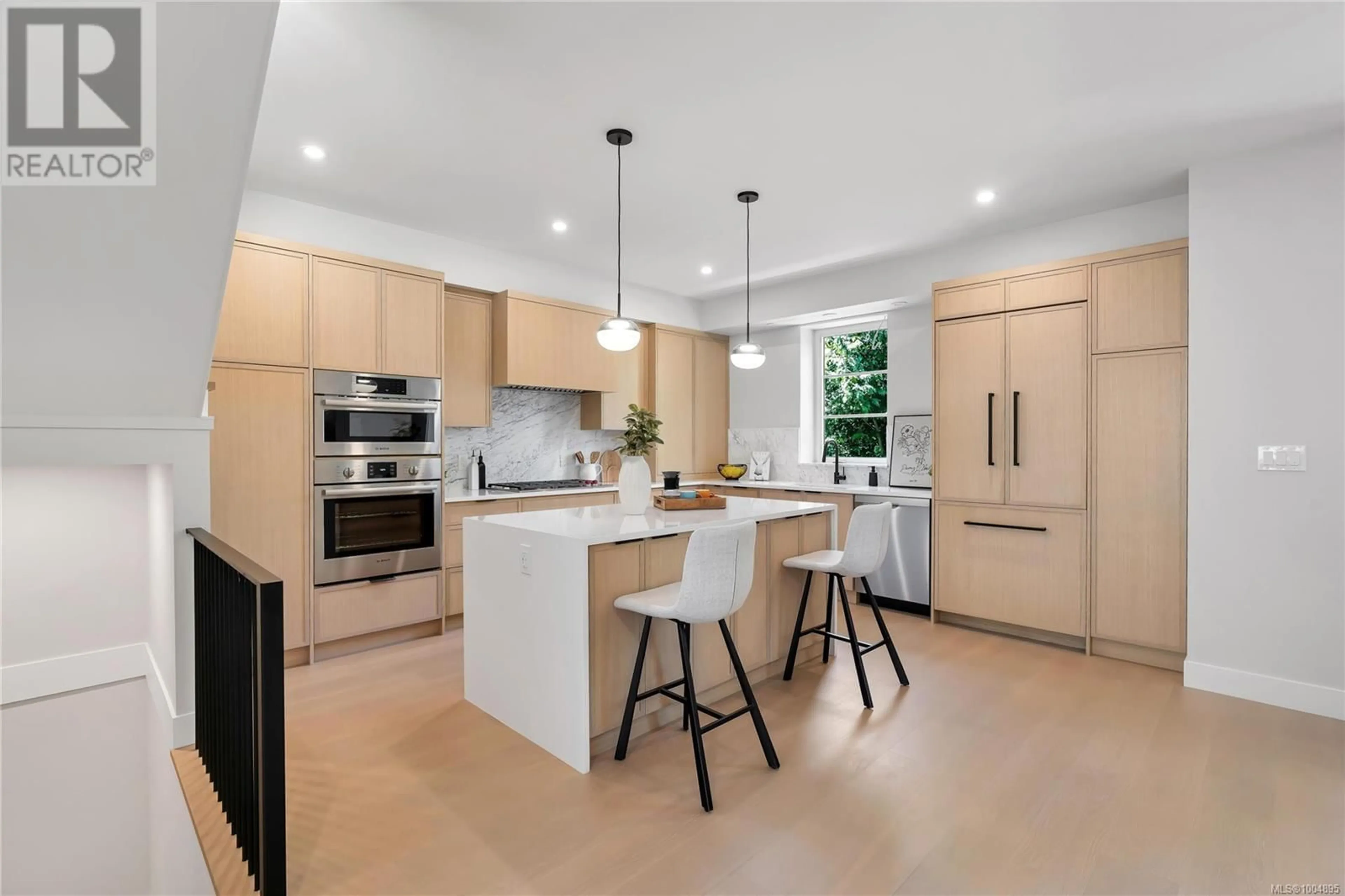 Contemporary kitchen, ceramic/tile floor for 5 - 2590 PENRHYN STREET, Saanich British Columbia V8N1G3