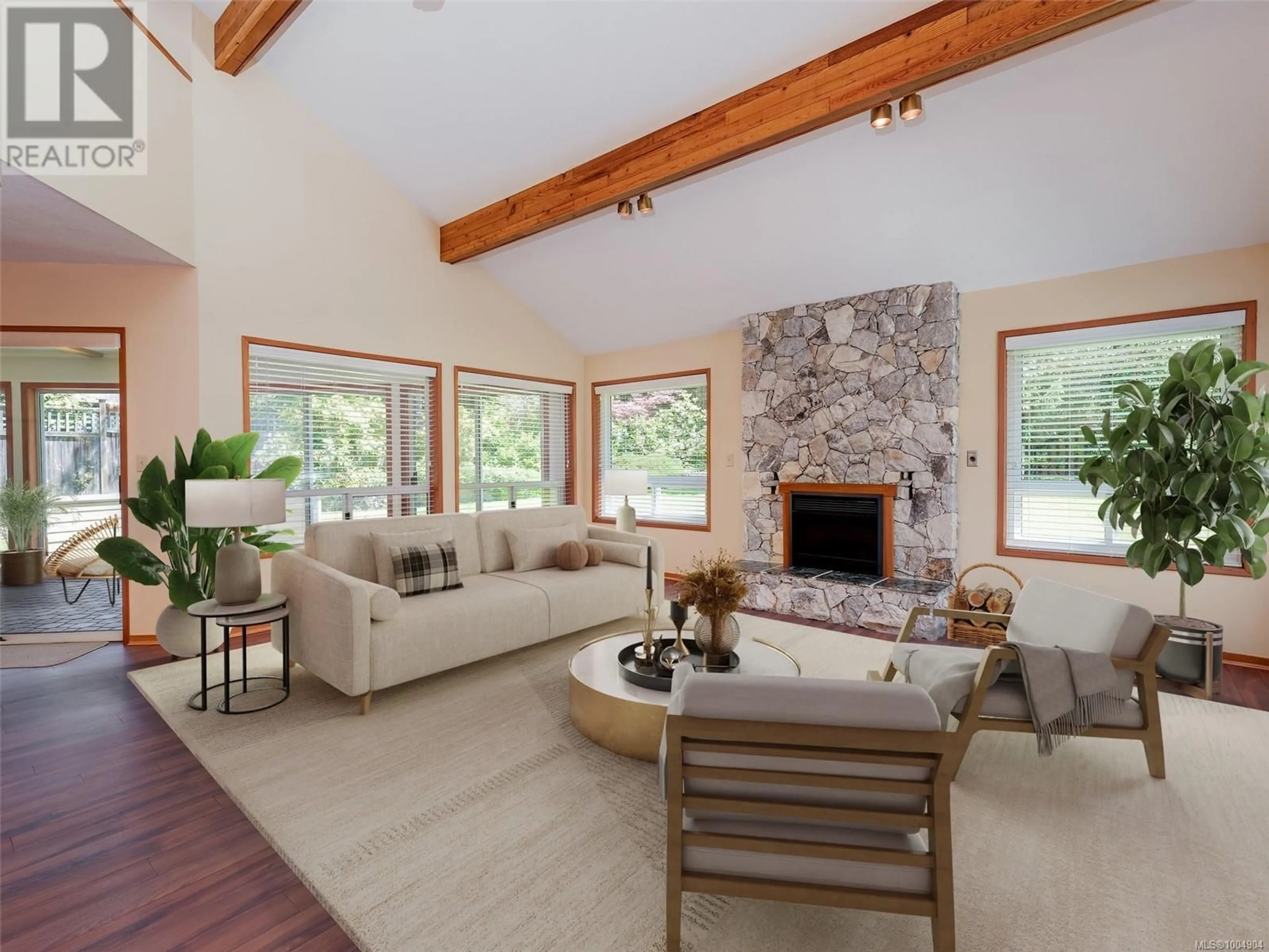 Living room with furniture, unknown for 1015 THISTLEWOOD DRIVE, Saanich British Columbia V8X4T6