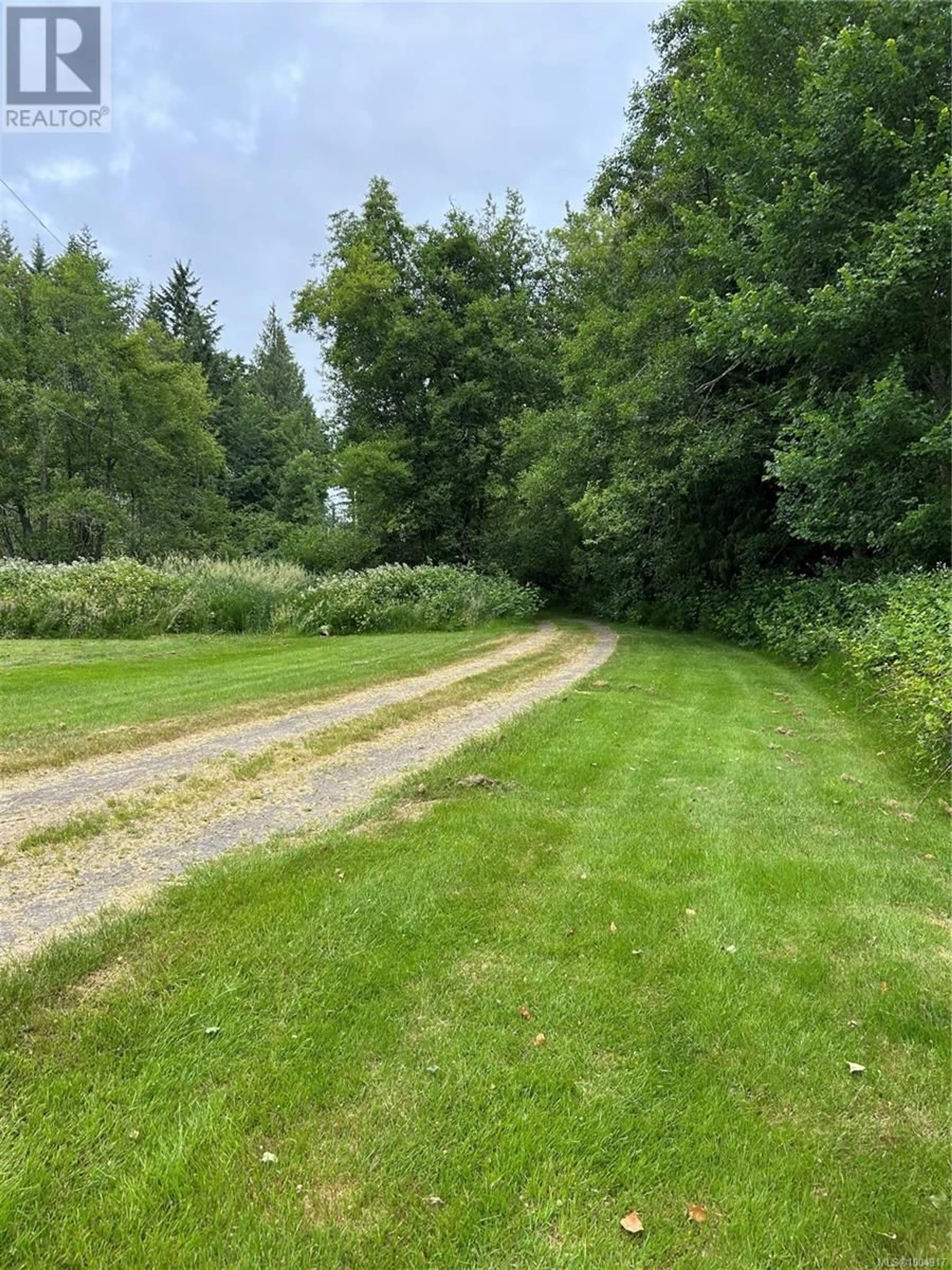 A pic from outside/outdoor area/front of a property/back of a property/a pic from drone, forest/trees view for 3358 BOYLES ROAD, Cobble Hill British Columbia V8H0C6