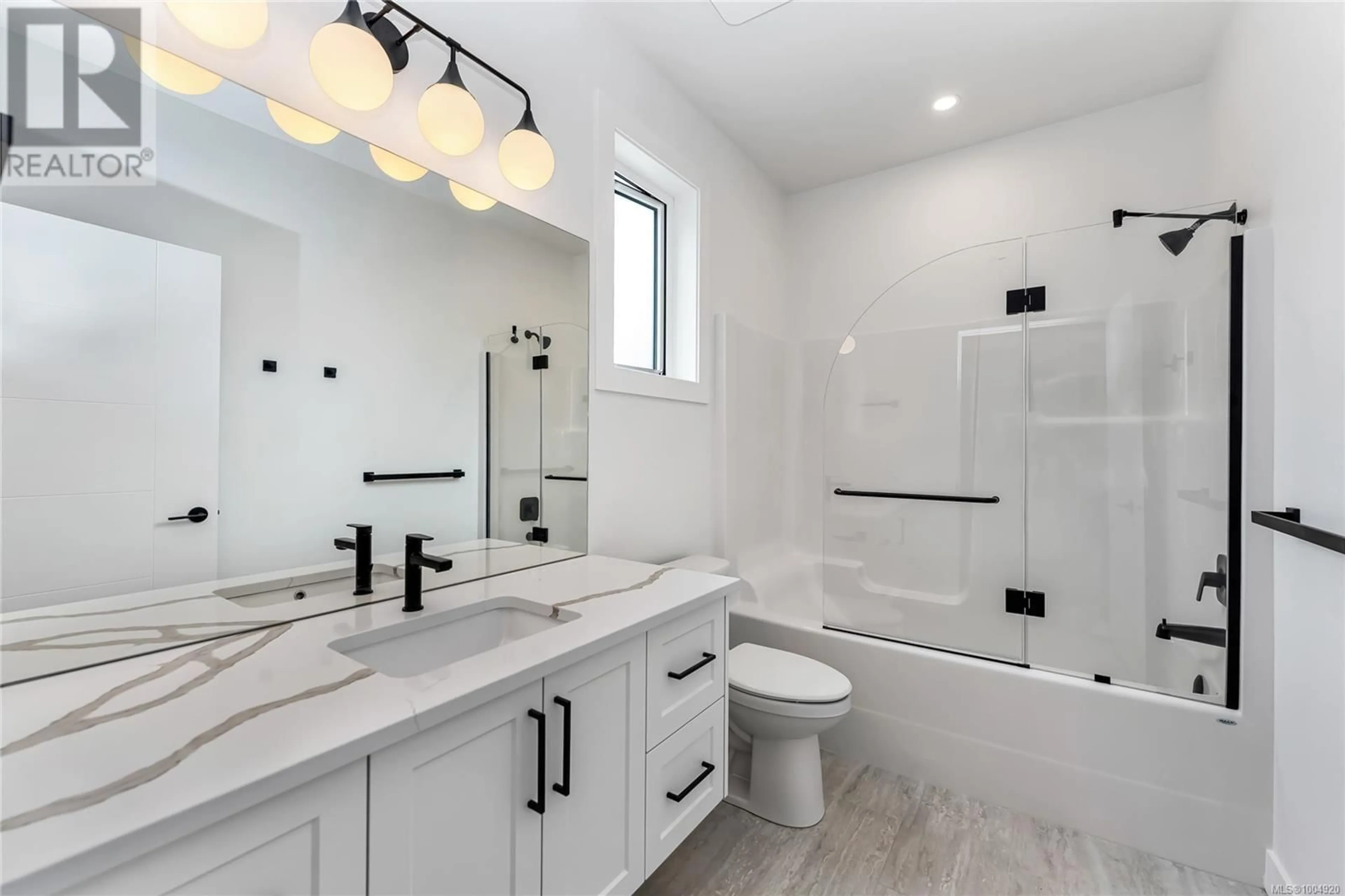 Contemporary bathroom, ceramic/tile floor for 129 COWICHAN LAKE ROAD, Lake Cowichan British Columbia V0R2G0