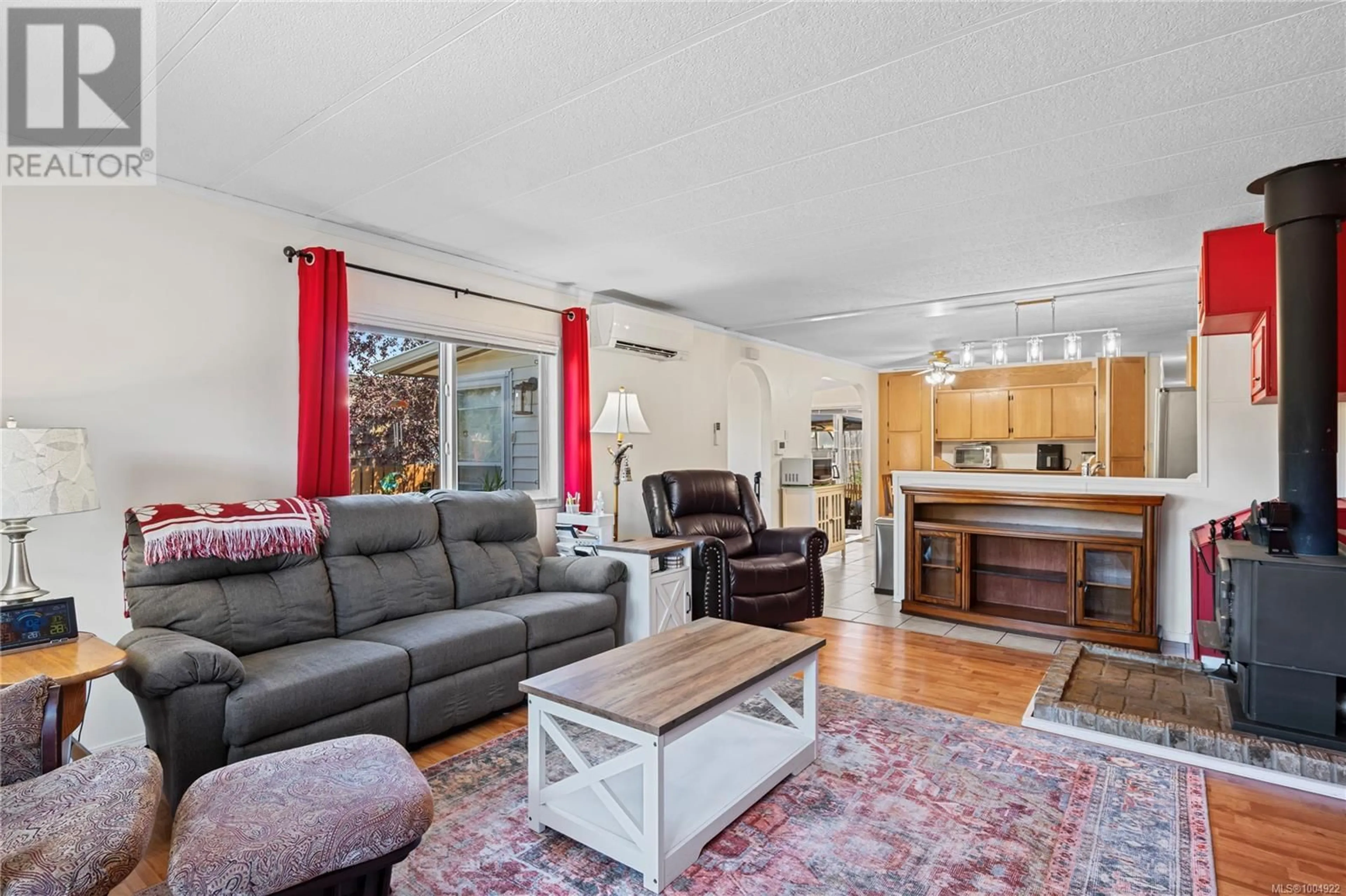 Living room with furniture, unknown for 20 - 1700 ALBERNI HIGHWAY, Coombs British Columbia V0R1M0