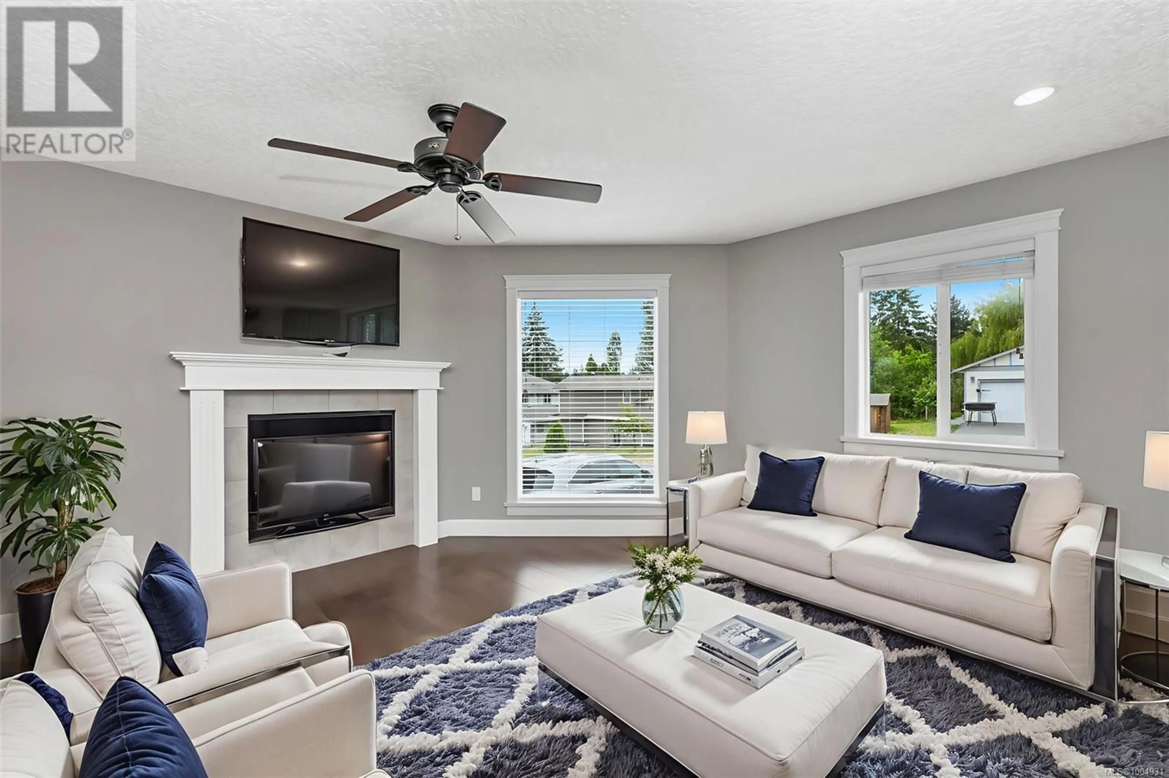 Living room with furniture, unknown for 7982 TIDEMARK WAY, Crofton British Columbia V0R1R0