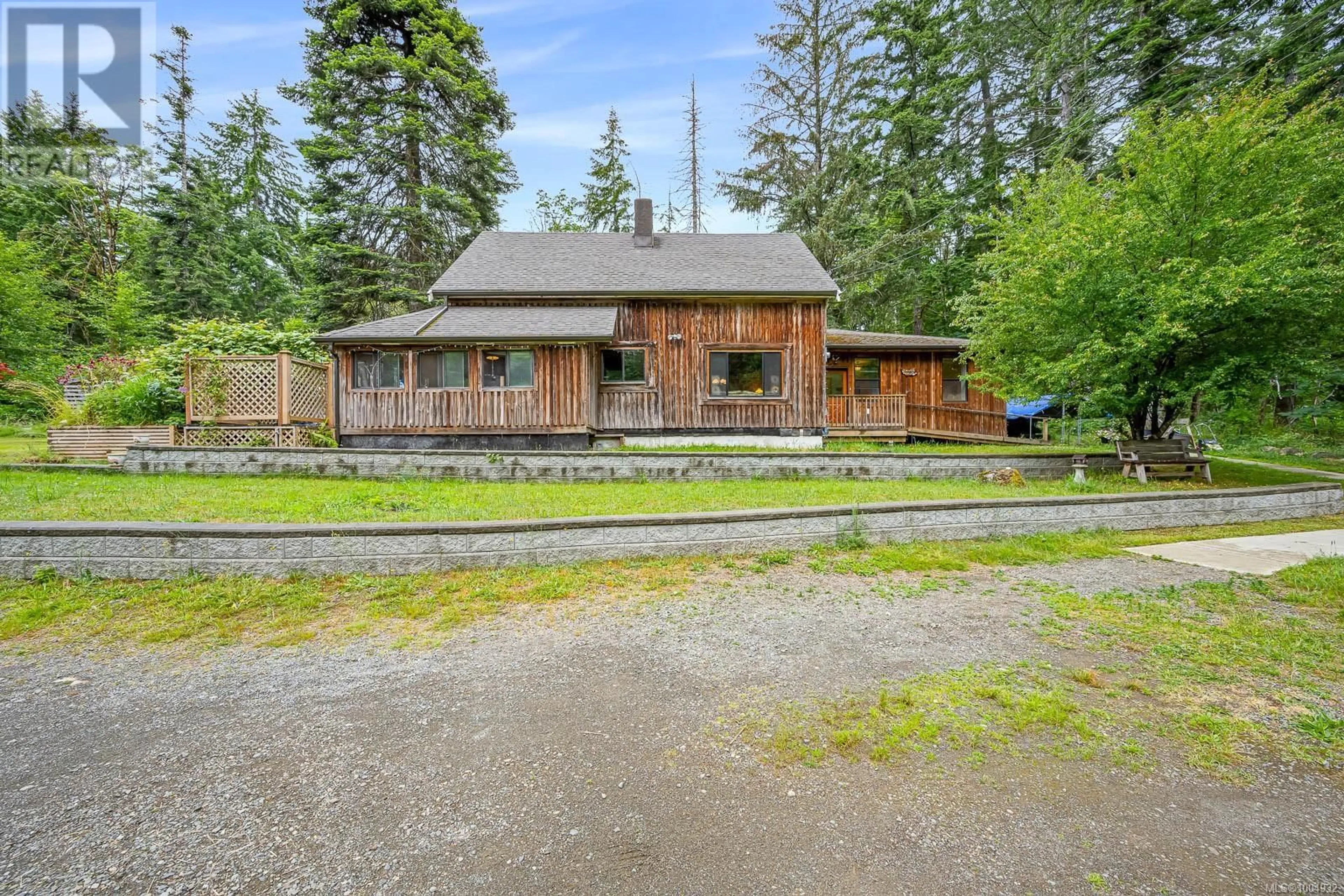 A pic from outside/outdoor area/front of a property/back of a property/a pic from drone, unknown for 3799 PIERCY ROAD, Courtenay British Columbia V9J1R7