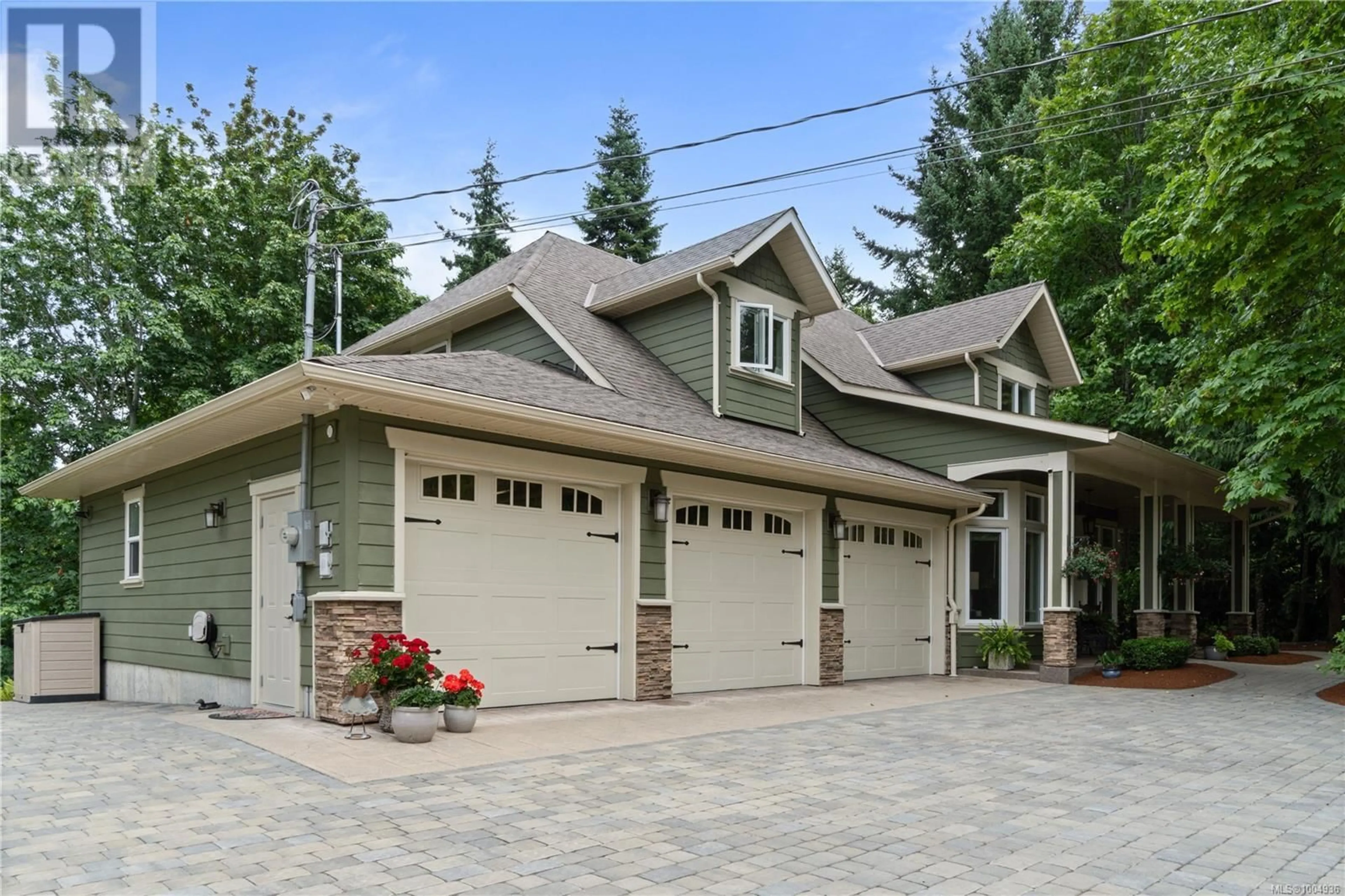 Home with vinyl exterior material, street for 11845 ALLISON WAY, Ladysmith British Columbia V9G1K7