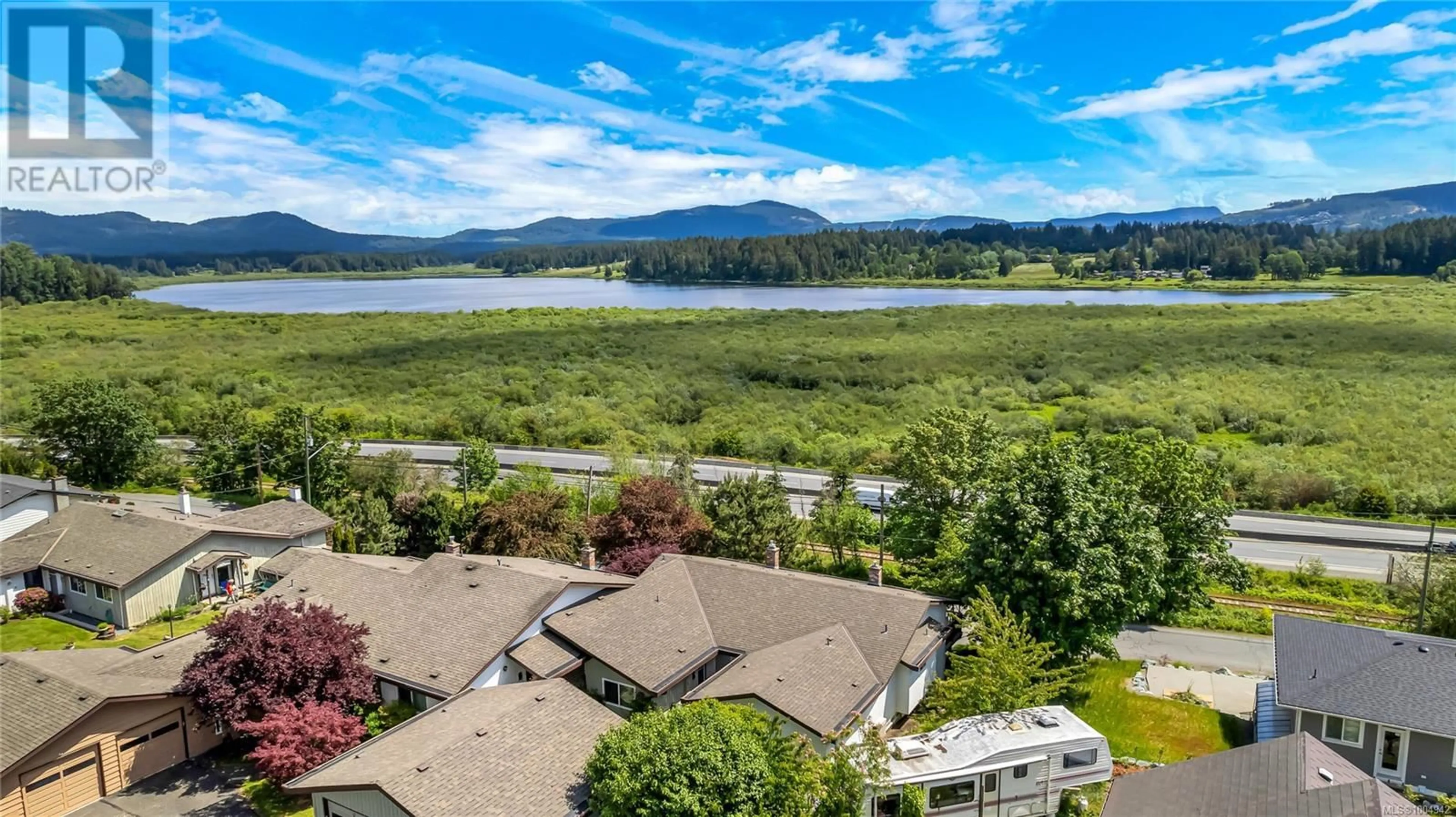 A pic from outside/outdoor area/front of a property/back of a property/a pic from drone, water/lake/river/ocean view for 2 - 6172 ALINGTON ROAD, Duncan British Columbia V9L2E9
