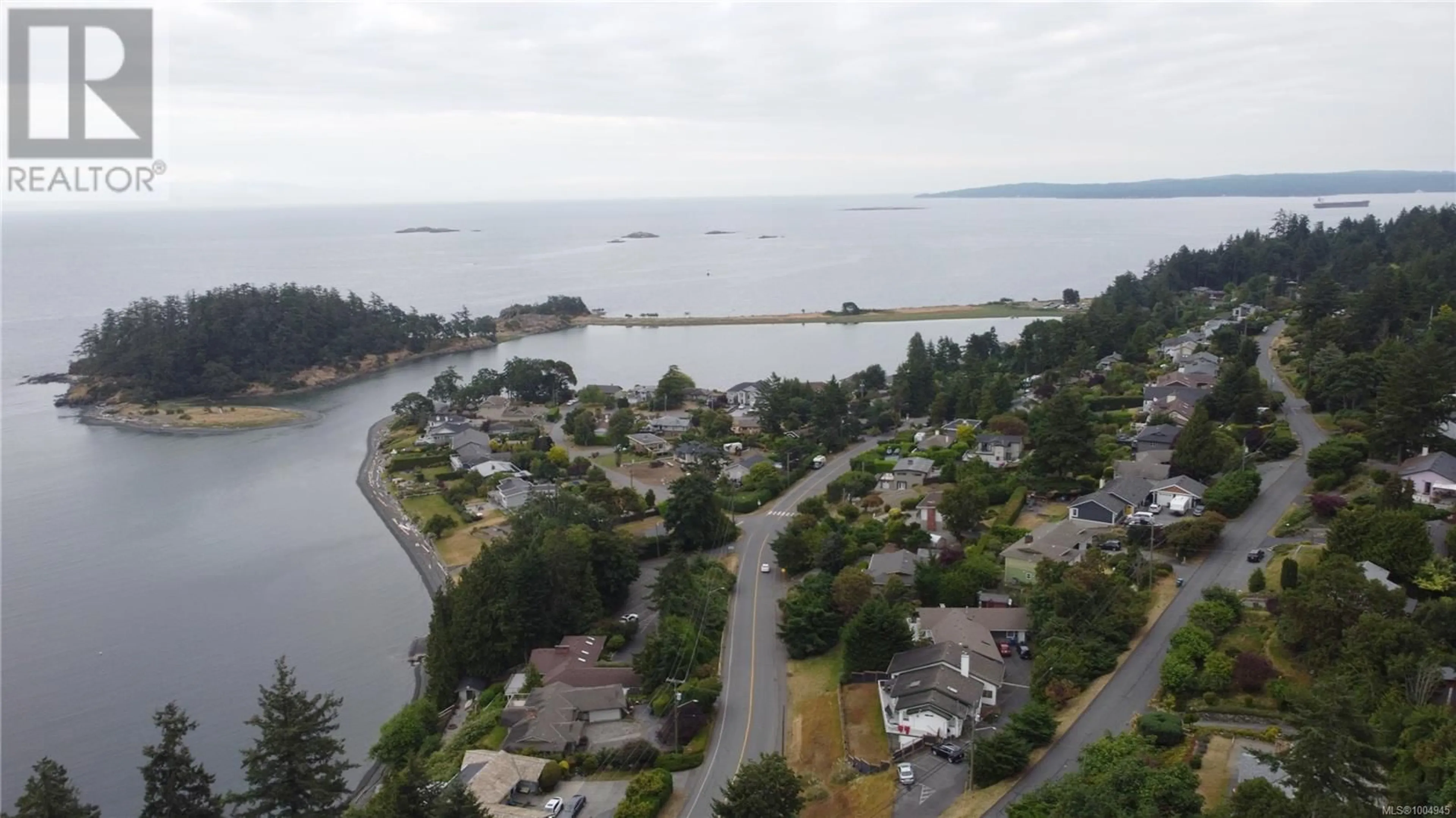 A pic from outside/outdoor area/front of a property/back of a property/a pic from drone, water/lake/river/ocean view for 3875 GULFVIEW DRIVE, Nanaimo British Columbia V9T6E2