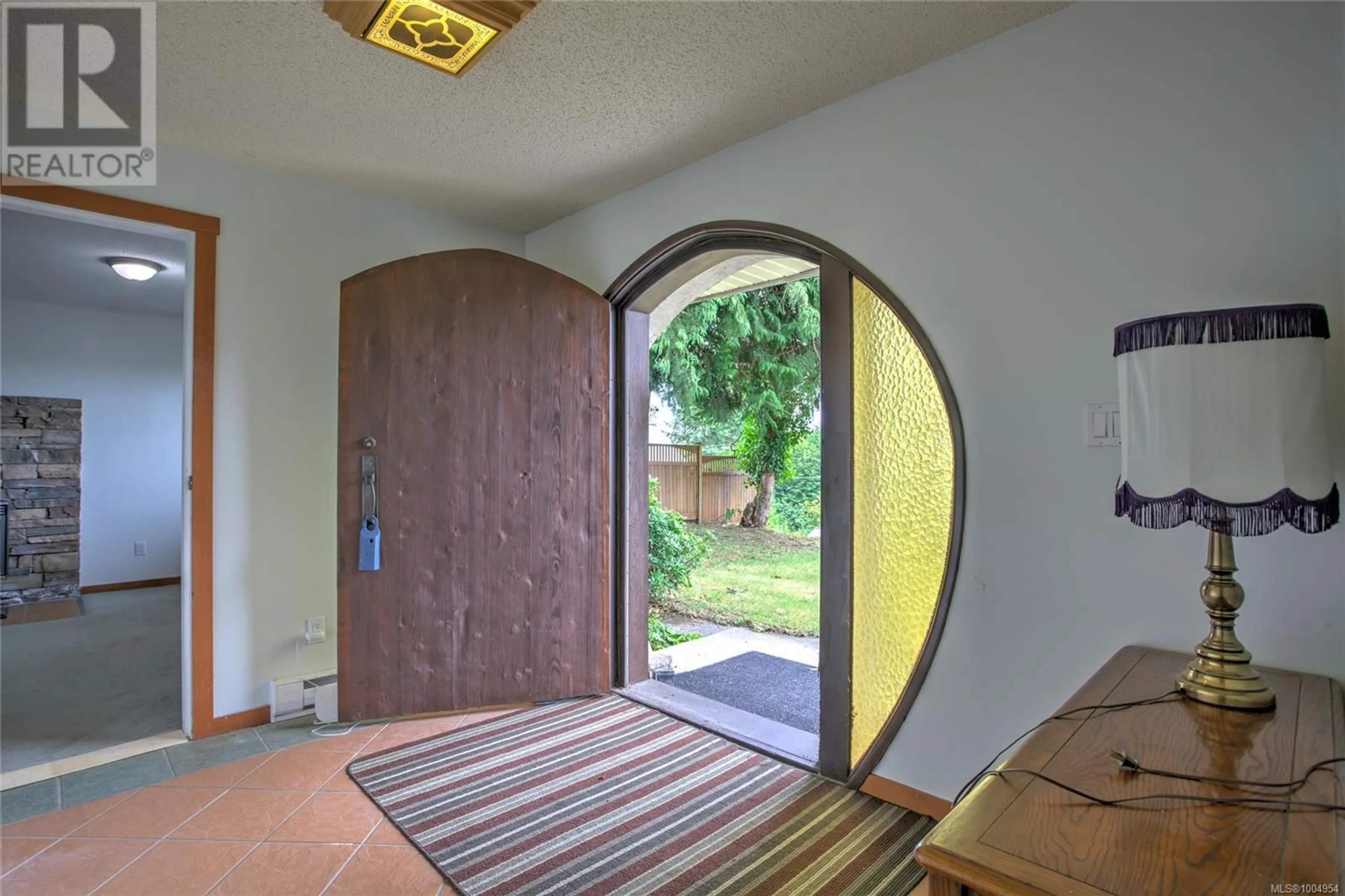 Indoor entryway for 130 ARBUTUS CRESCENT, Ladysmith British Columbia V9G1T8