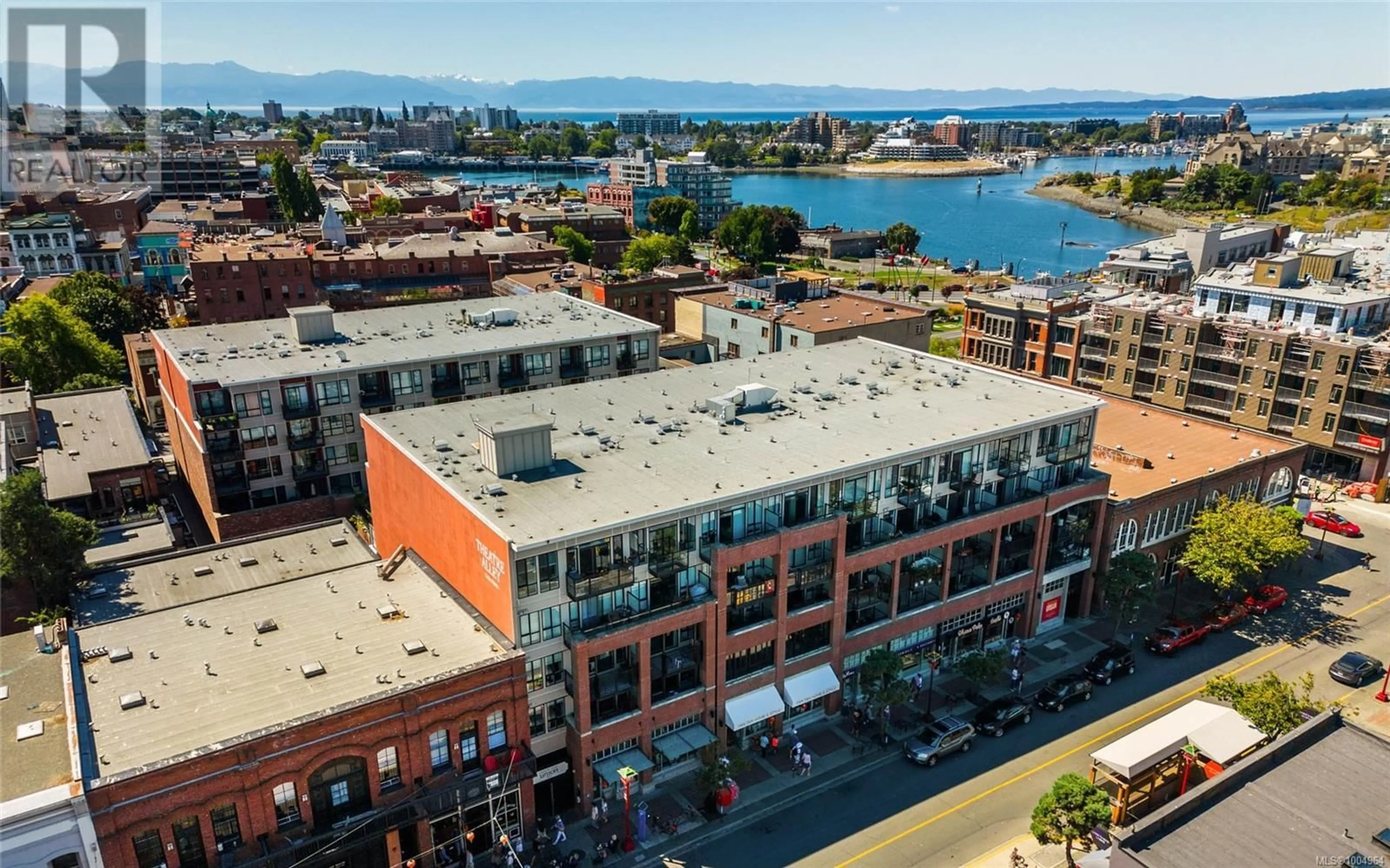A pic from outside/outdoor area/front of a property/back of a property/a pic from drone, water/lake/river/ocean view for 510 - 517 FISGARD STREET, Victoria British Columbia V8W0C5