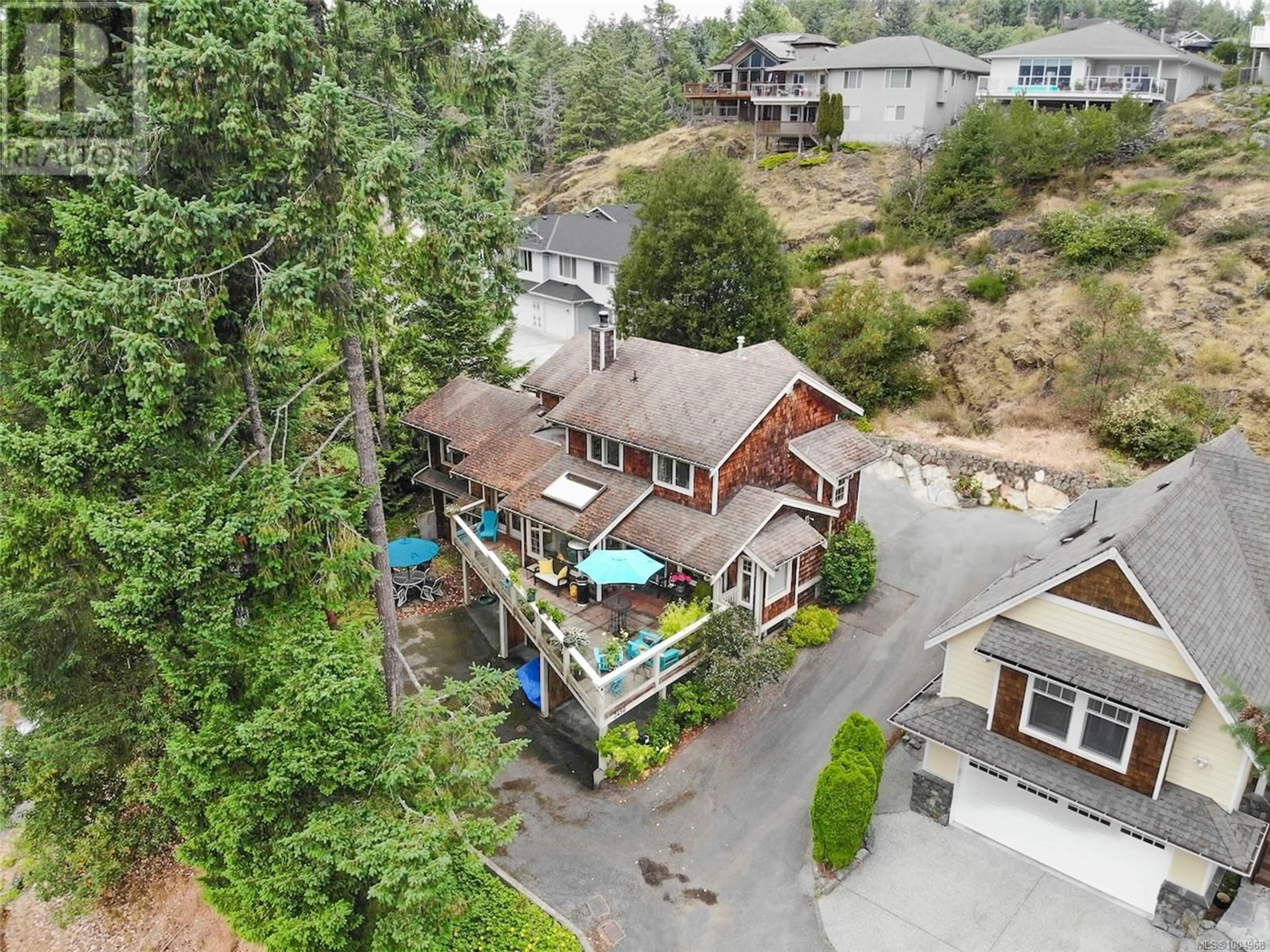 A pic from outside/outdoor area/front of a property/back of a property/a pic from drone, mountain view for 3450 ROSS ROAD, Nanaimo British Columbia V9T2S5