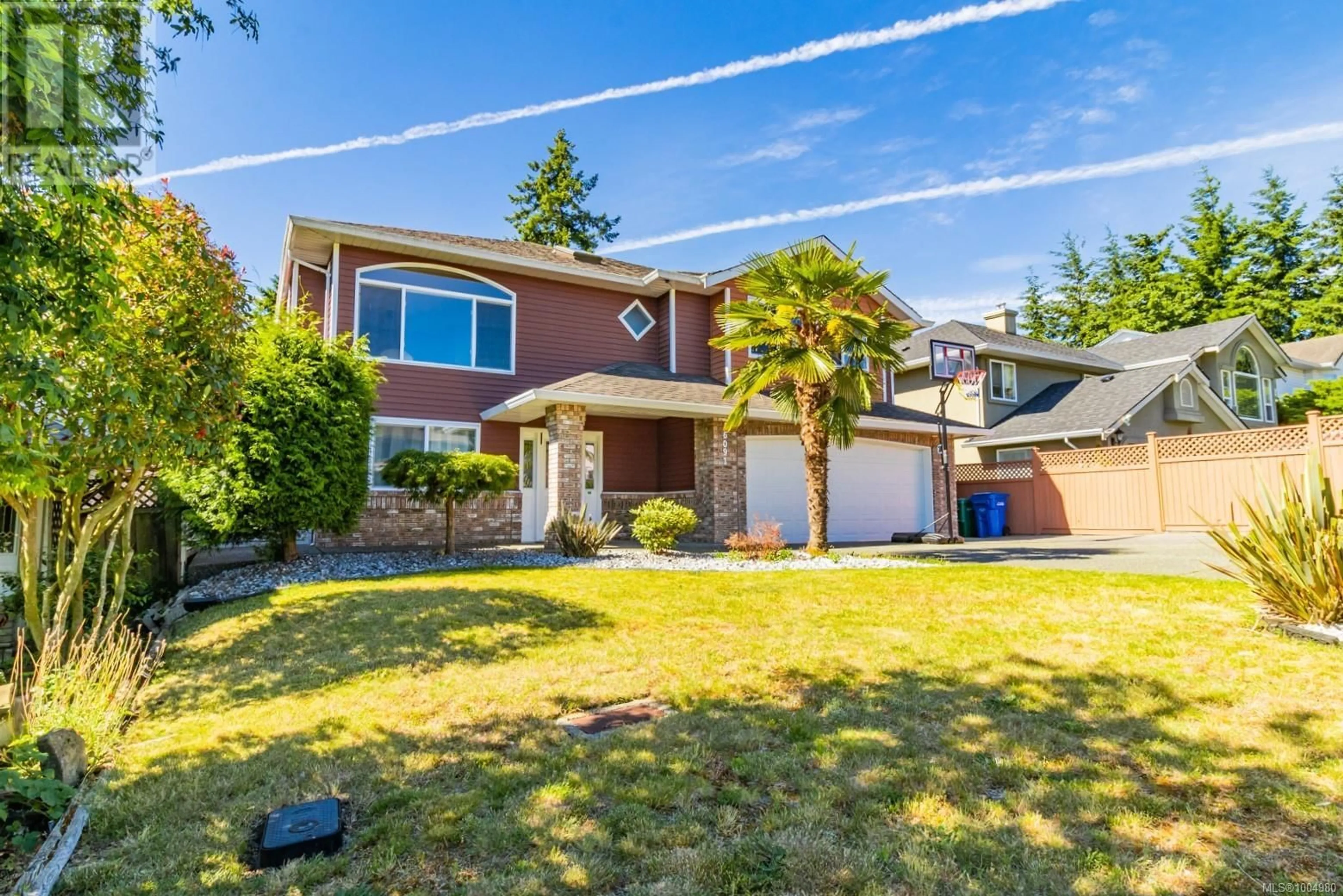 Home with vinyl exterior material, street for 6091 SIERRA WAY, Nanaimo British Columbia V9V1R8