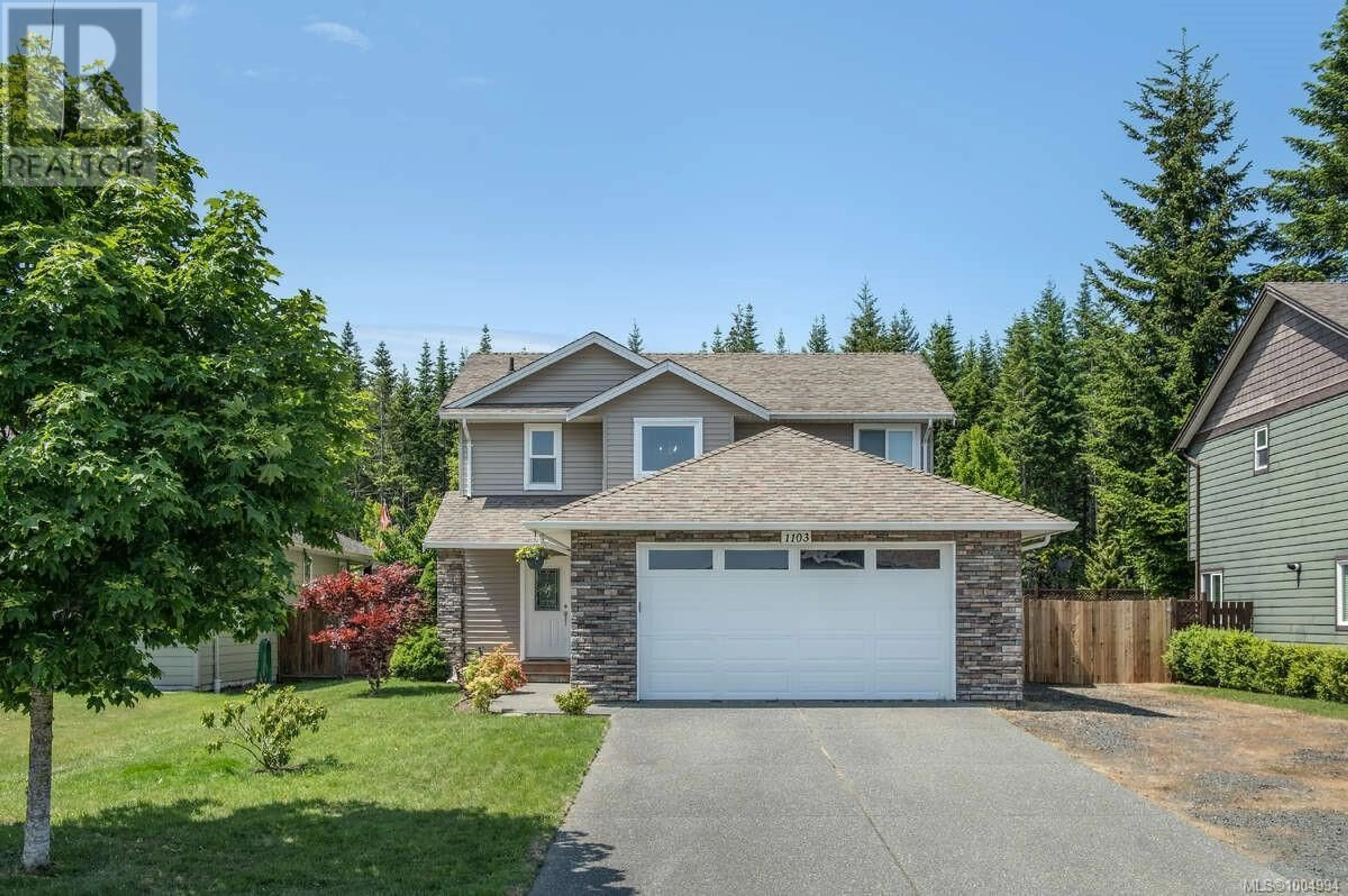 A pic from outside/outdoor area/front of a property/back of a property/a pic from drone, street for 1103 CORDERO CRESCENT, Campbell River British Columbia V9H0B6