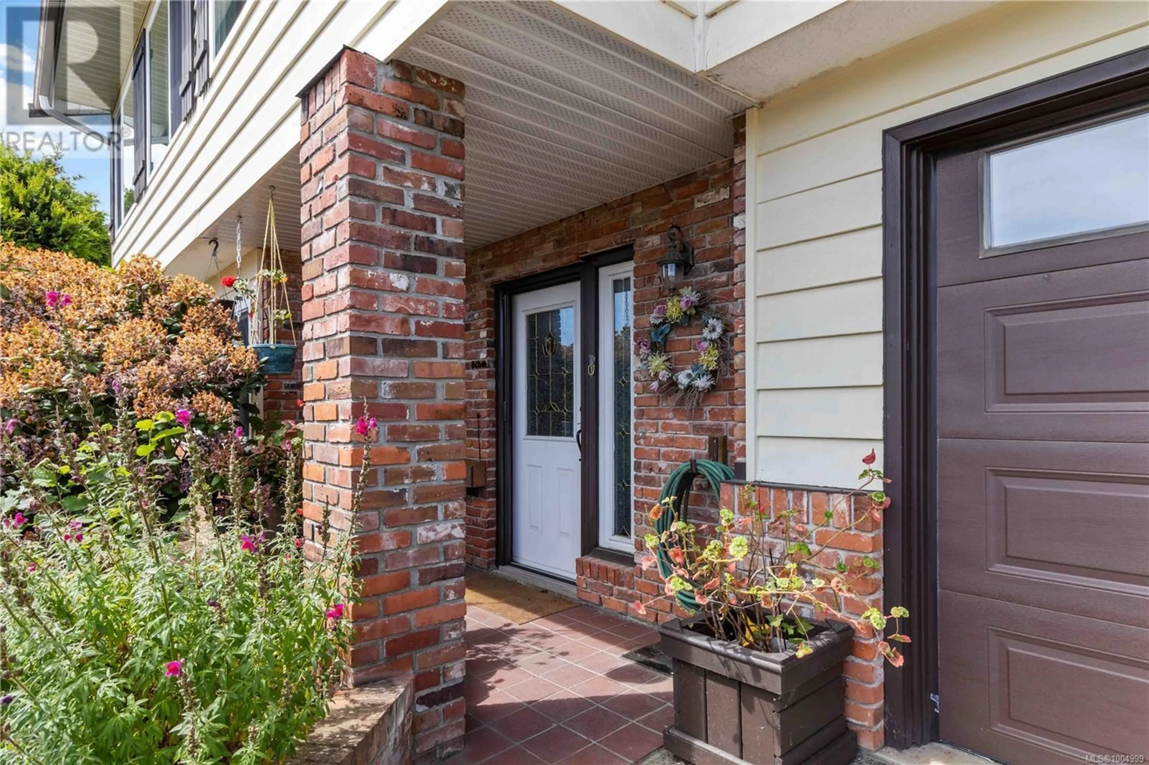 Unknown for 7218 SKYLINE CRESCENT, Central Saanich British Columbia V8M1M4