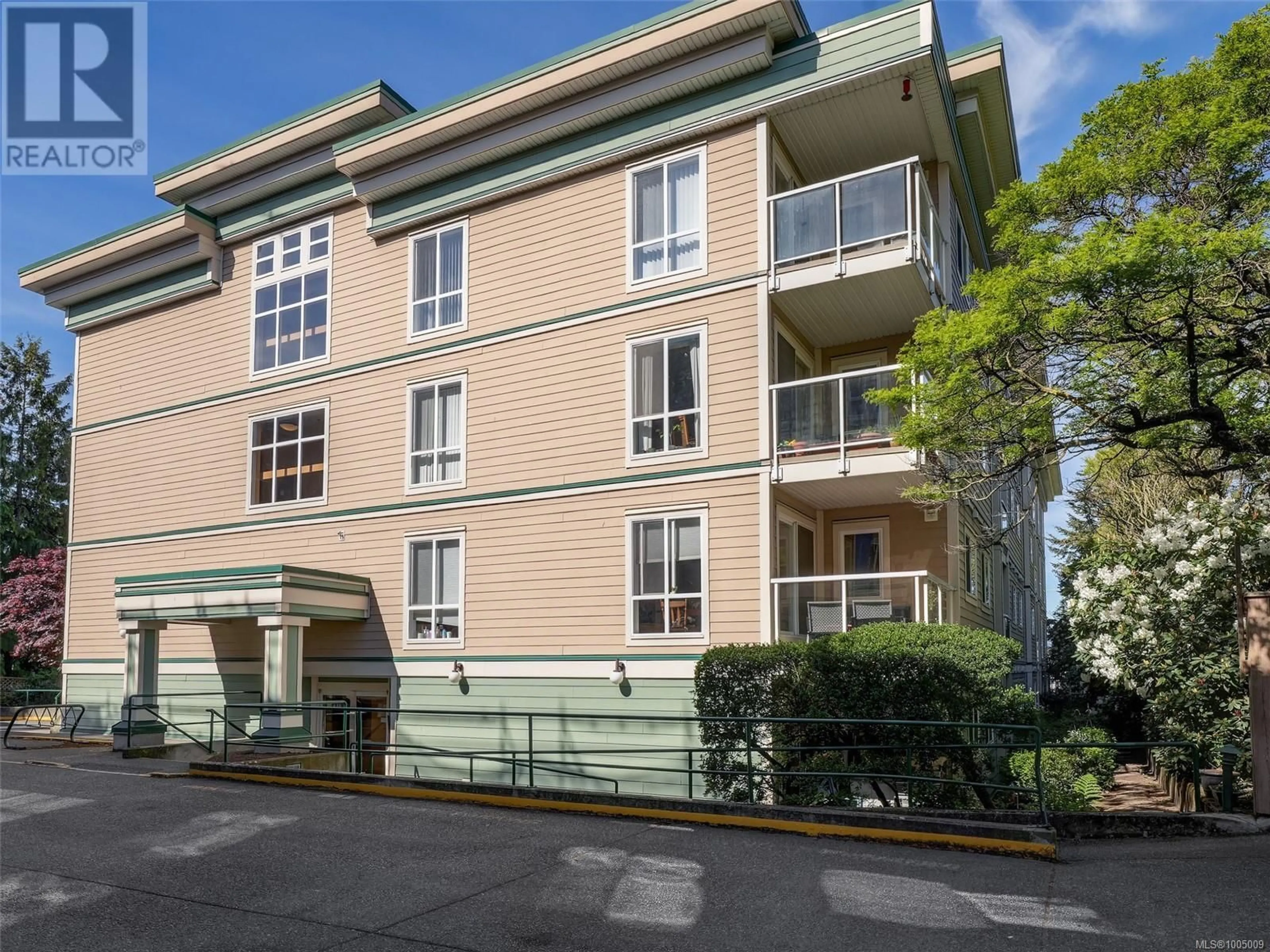 Unknown for 304 - 649 BAY STREET, Victoria British Columbia V8T5H8