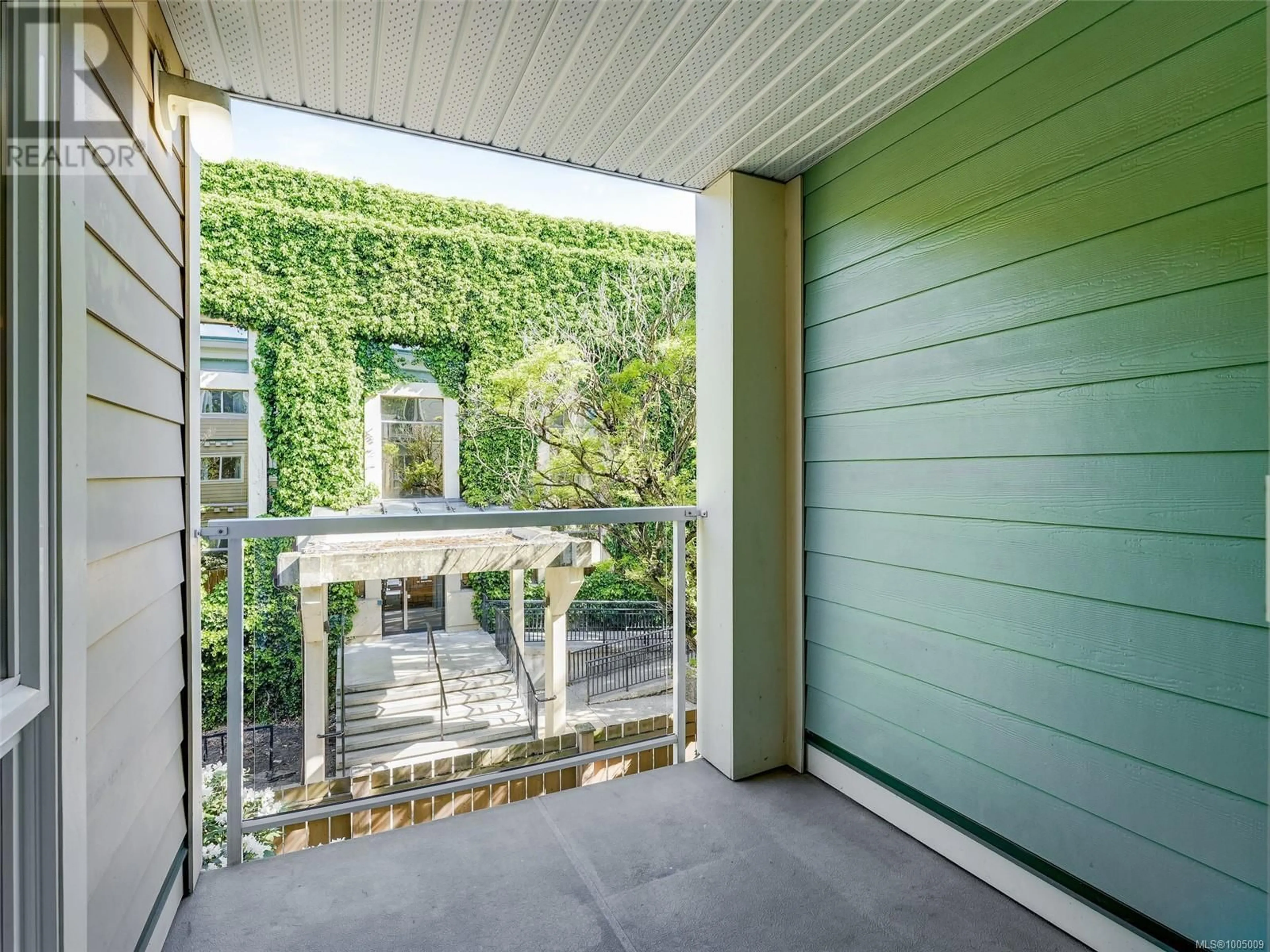 Unknown for 304 - 649 BAY STREET, Victoria British Columbia V8T5H8