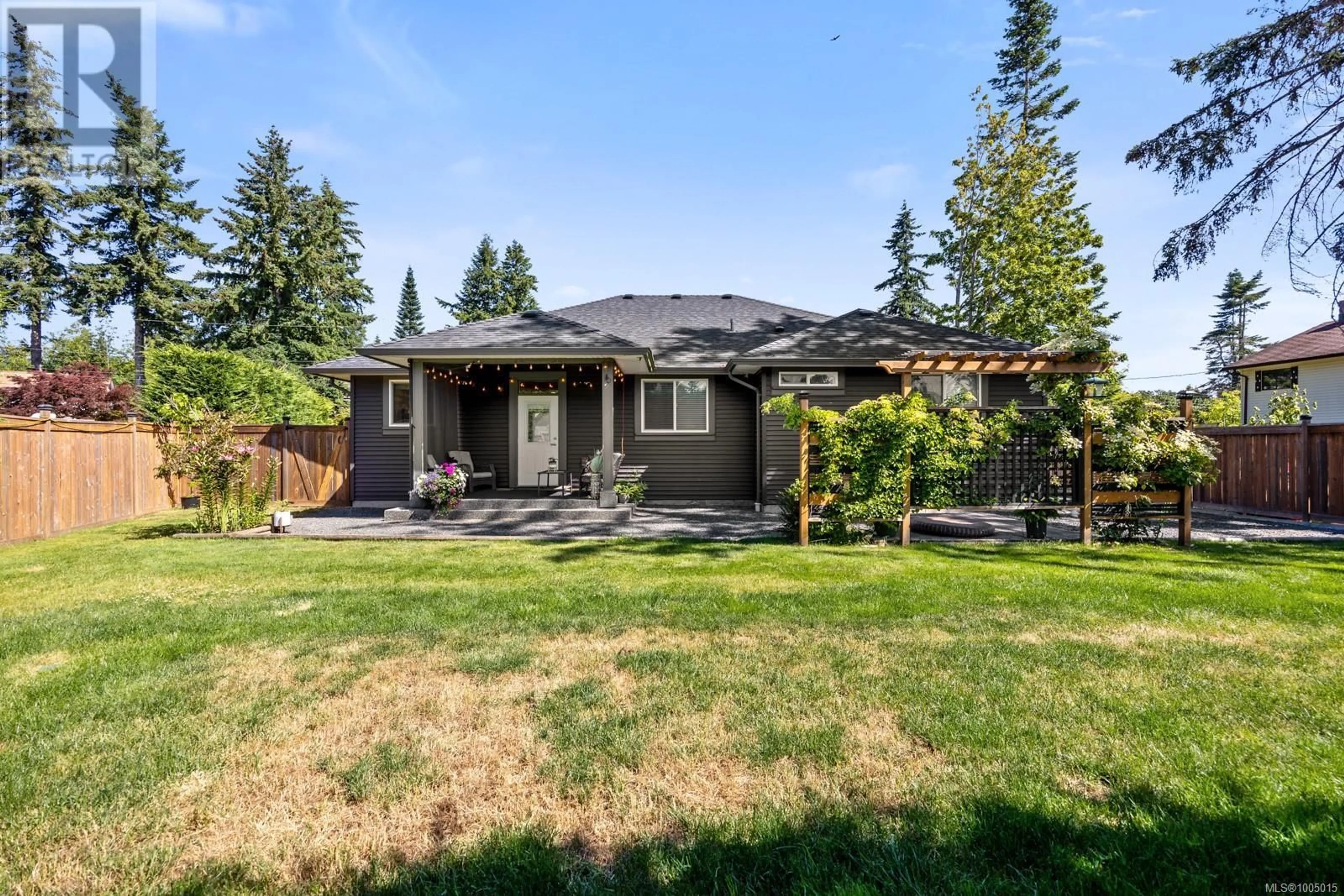 A pic from outside/outdoor area/front of a property/back of a property/a pic from drone, street for 157 SKIPTON CRESCENT, Campbell River British Columbia V9H1H3