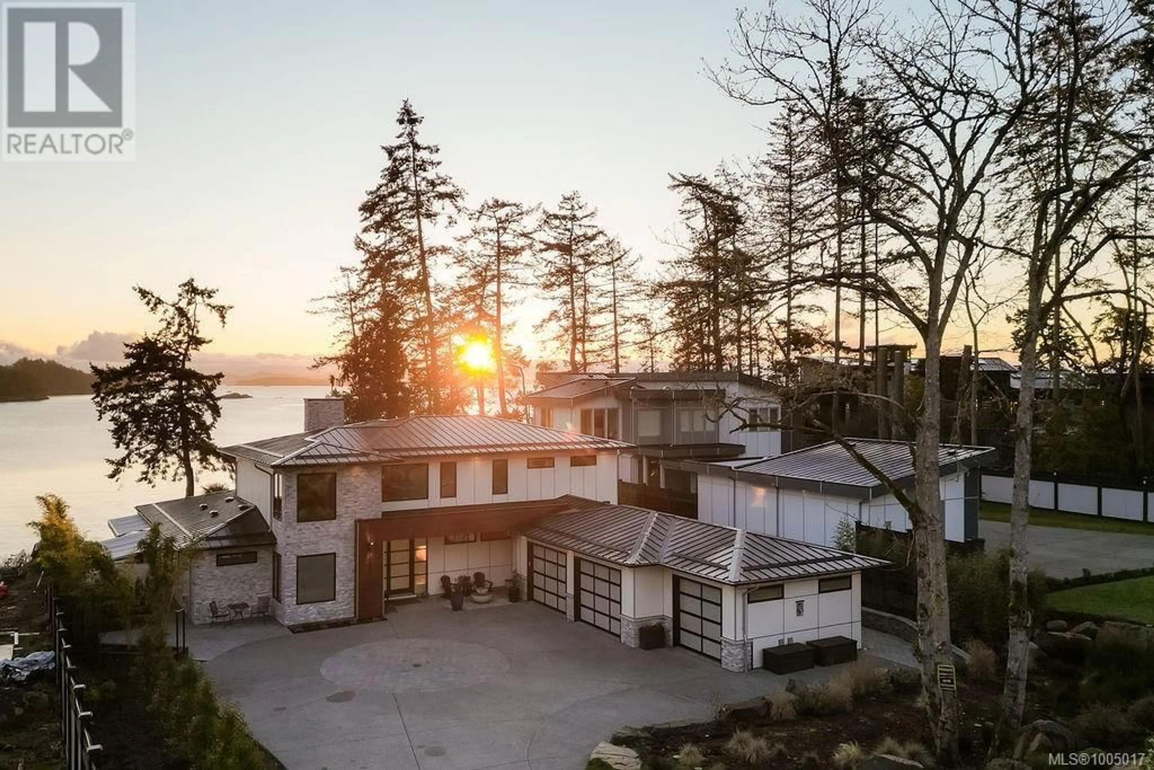 A pic from outside/outdoor area/front of a property/back of a property/a pic from drone, water/lake/river/ocean view for 2481 TRYON ROAD, North Saanich British Columbia V8L5H8