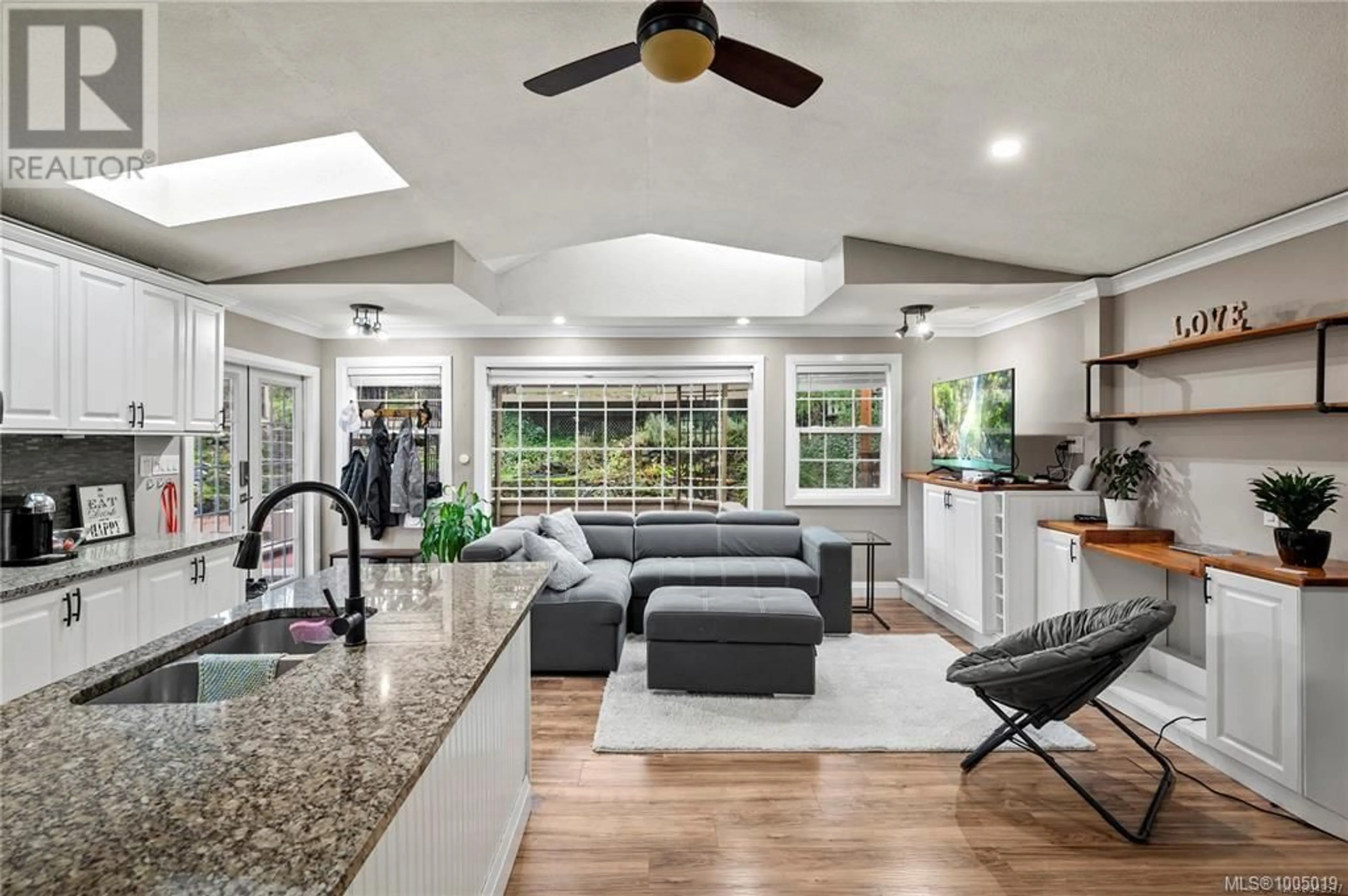 Open concept kitchen, ceramic/tile floor for 2206 MILLSTREAM ROAD, Langford British Columbia V9B6H4