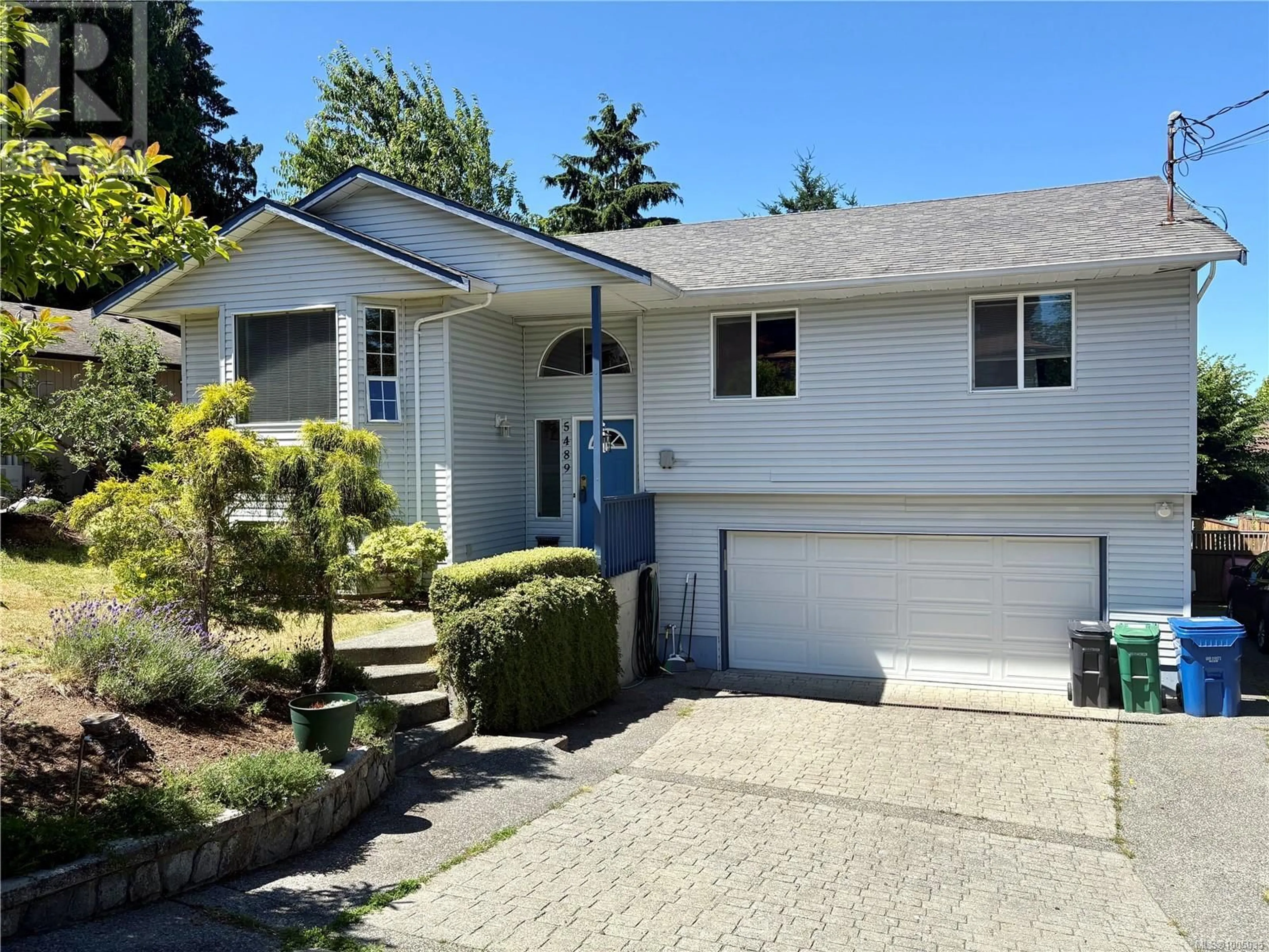 Home with vinyl exterior material, street for 5489 KENWILL DRIVE, Nanaimo British Columbia V9T5M5