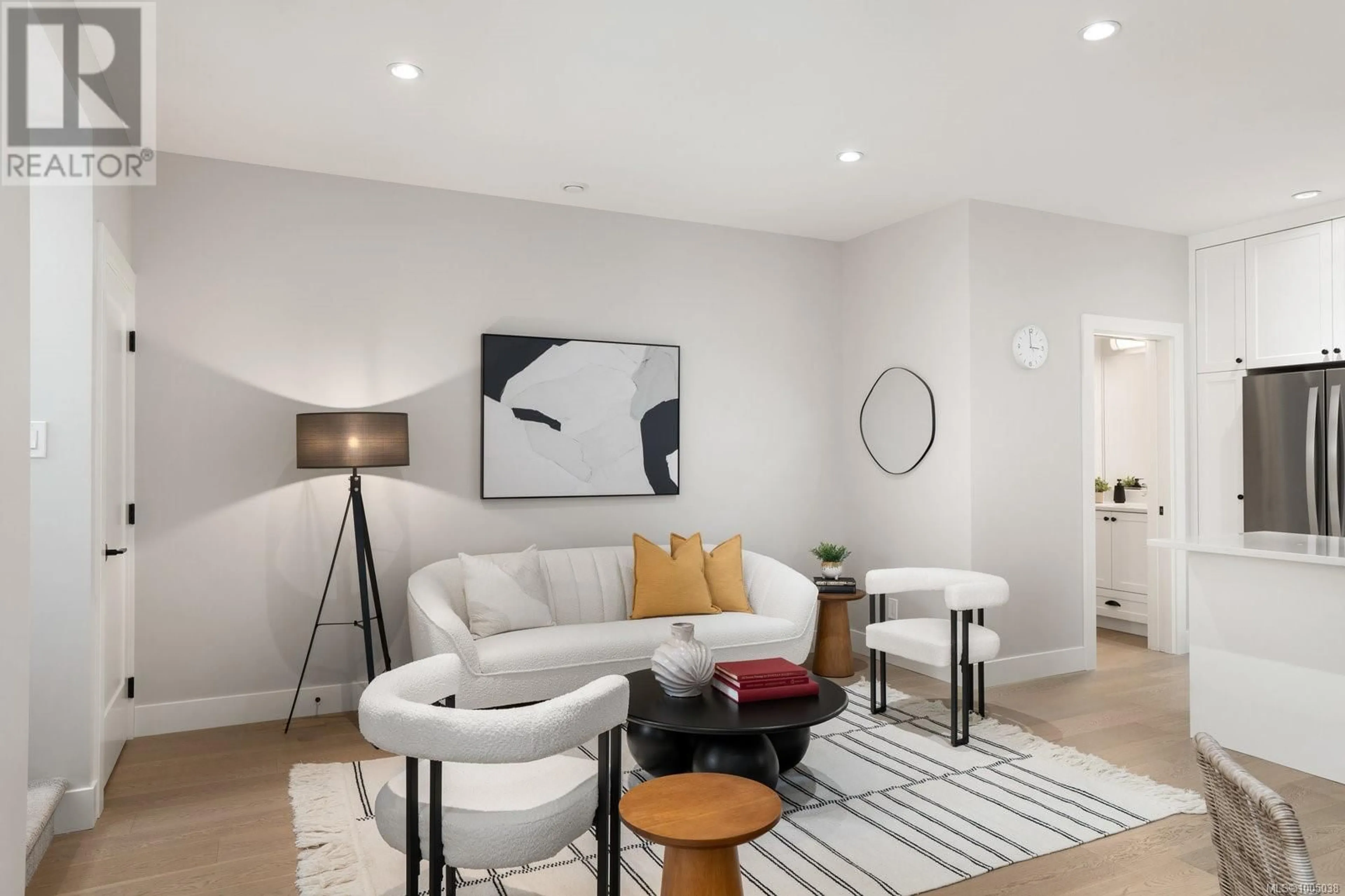 Living room with furniture, unknown for 4 - 2369 MALAVIEW AVENUE, Sidney British Columbia V8L2G1