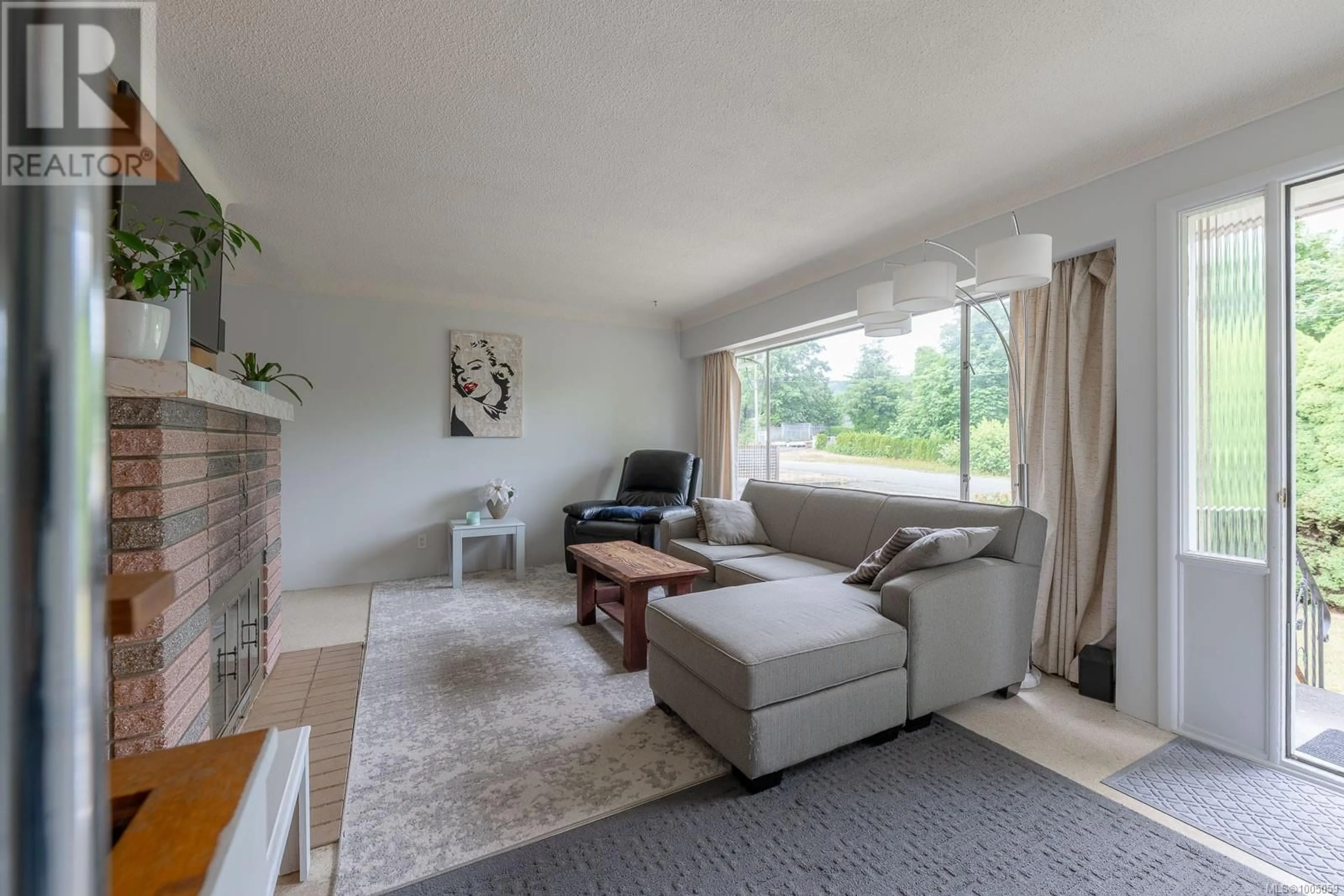 Living room with furniture, unknown for 4950 JOHN STREET, Port Alberni British Columbia V9Y8R6