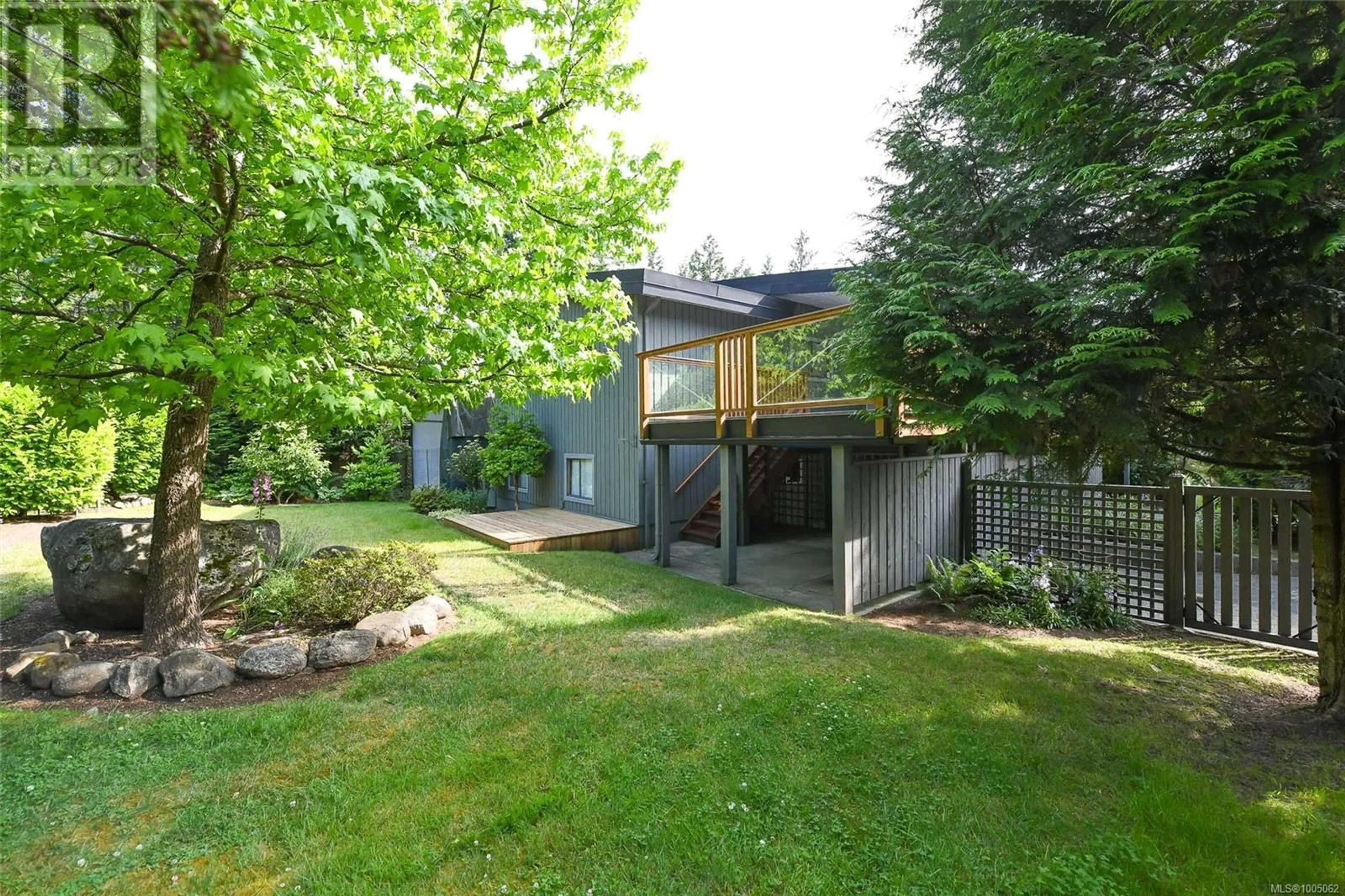 Patio, unknown for 5100 VENTURE ROAD, Courtenay British Columbia V9N5M9