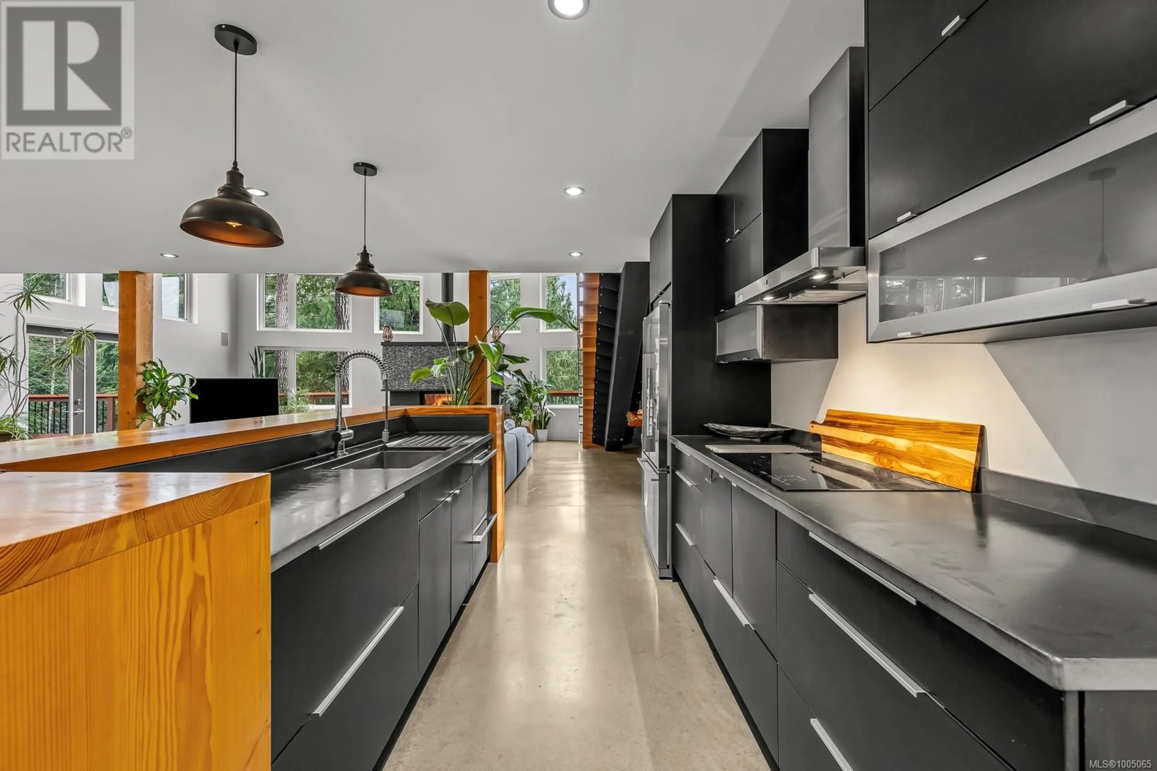 Contemporary kitchen, unknown for 2640 CONVILLE BAY ROAD, Quadra Island British Columbia V0P1H0