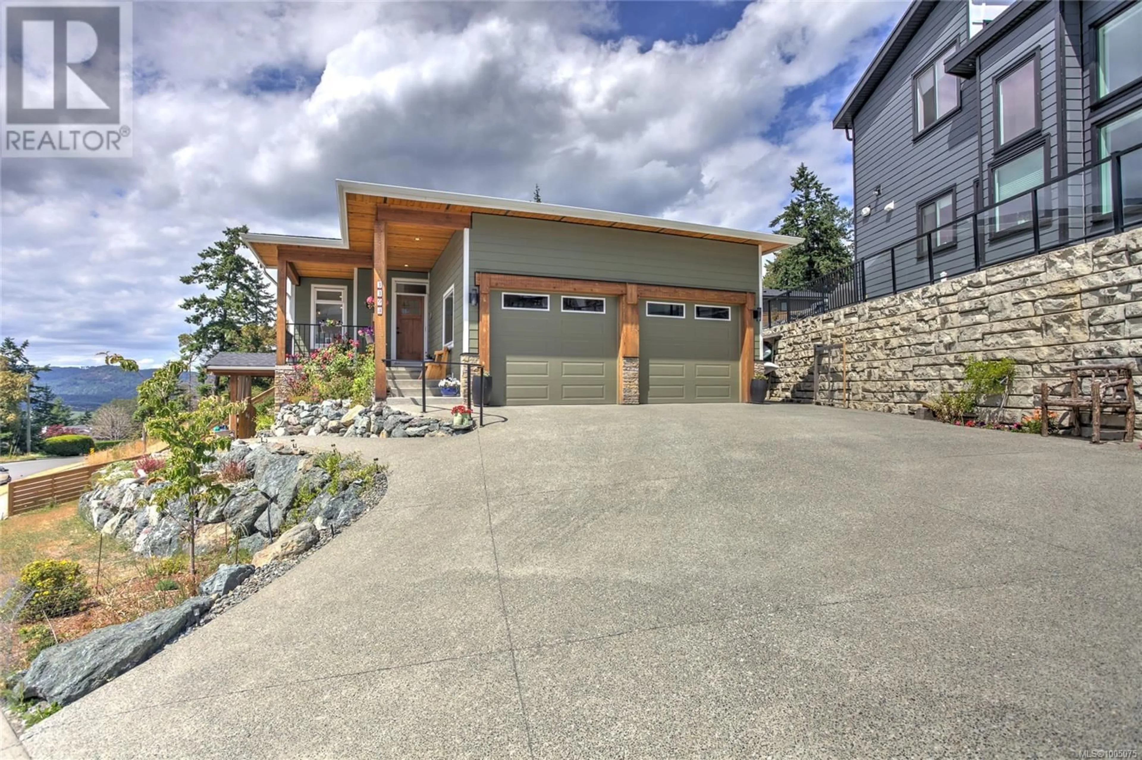Indoor garage for 1194 VIEWTOP ROAD, Duncan British Columbia V9L0H7