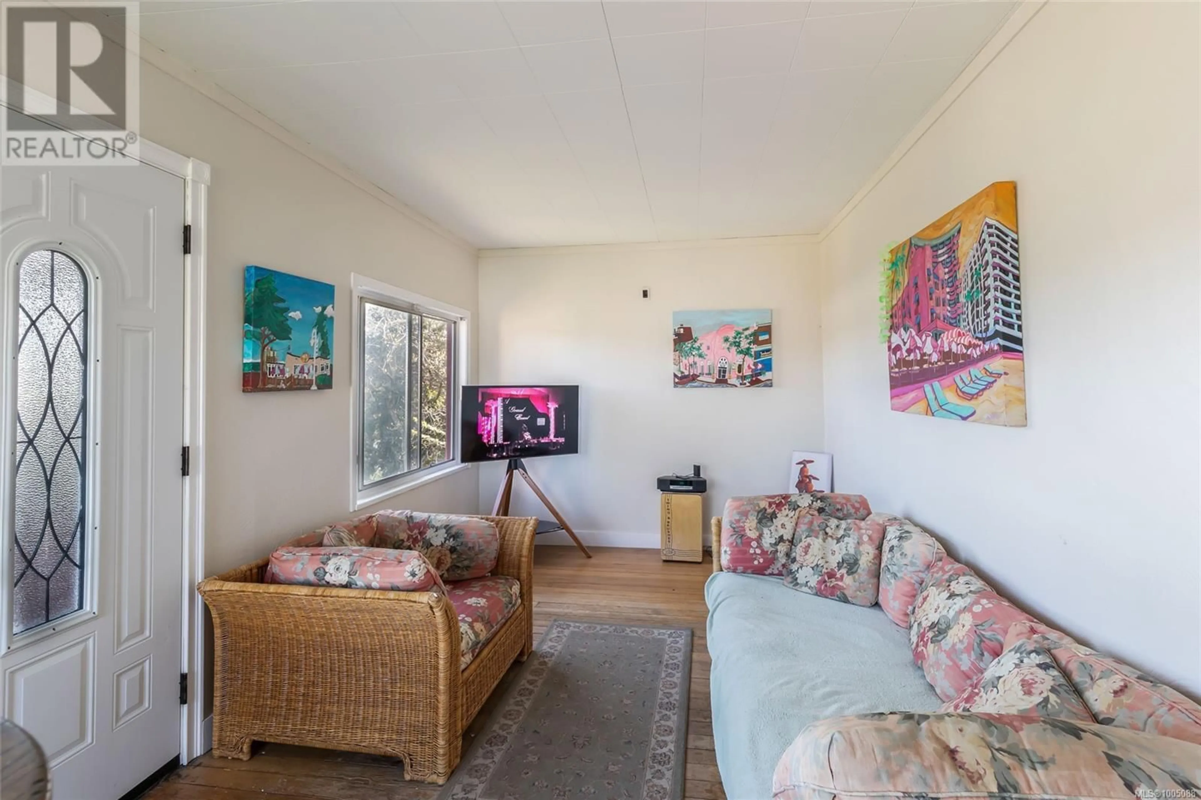 Living room with furniture, unknown for 1025 VANCOUVER AVENUE, Nanaimo British Columbia V9S4H1
