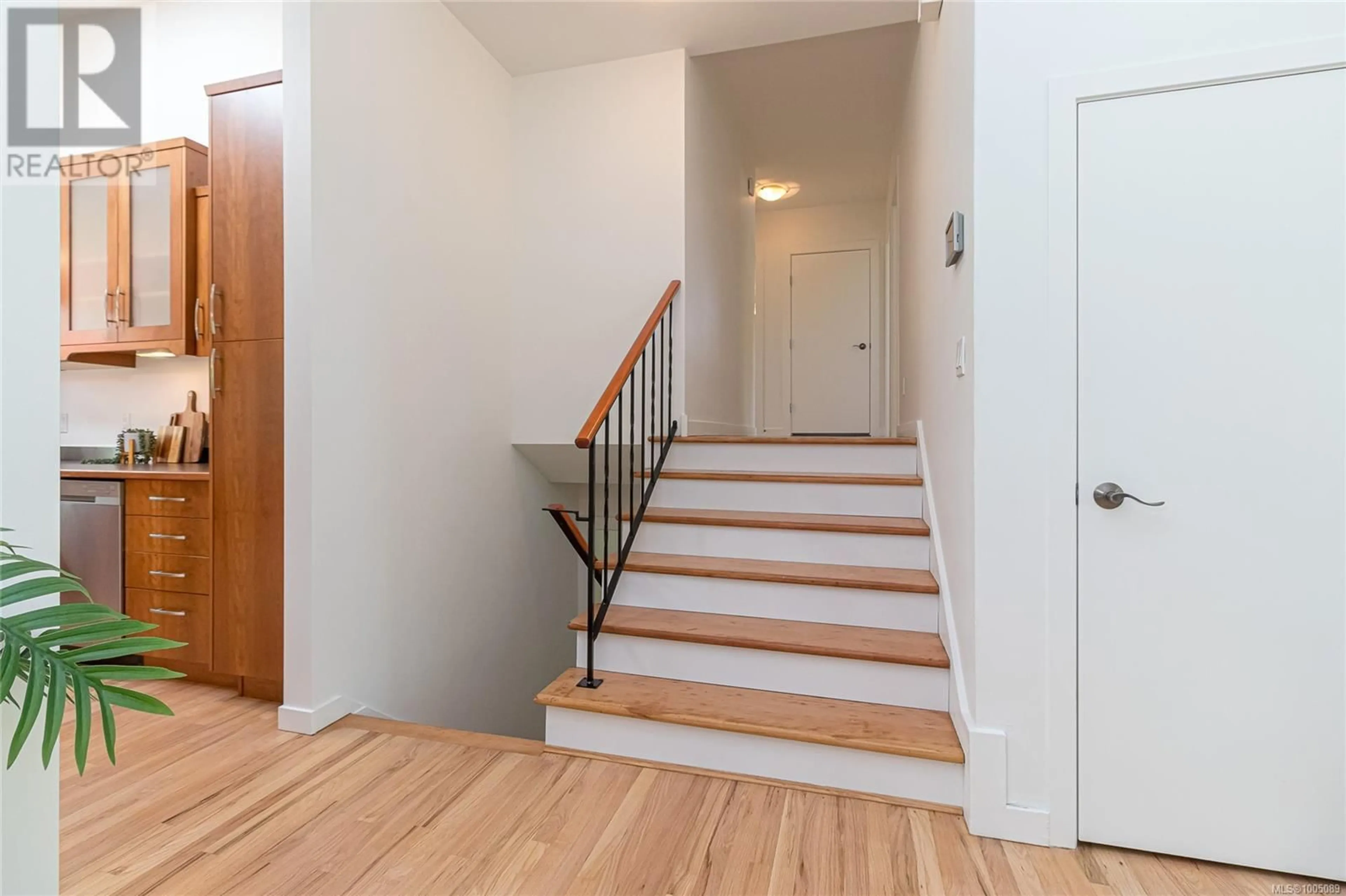 Unknown for 3515 CARDIFF PLACE, Oak Bay British Columbia V8P4Z2
