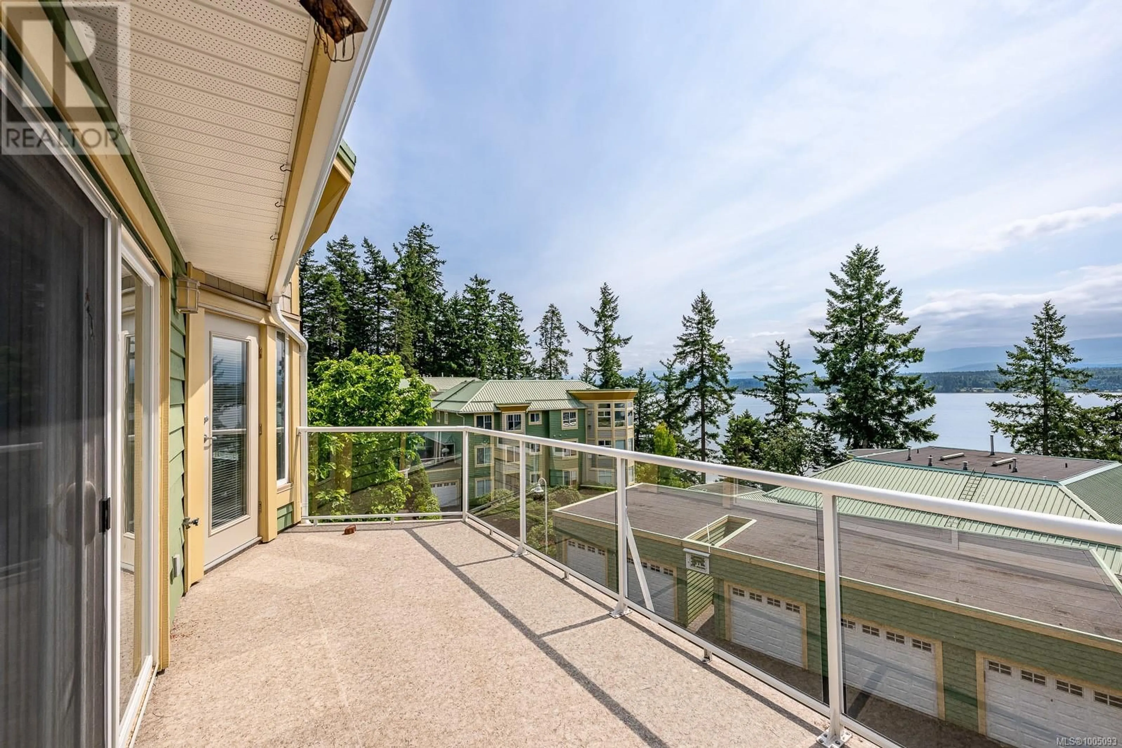 Patio, water/lake/river/ocean view for 412 - 2275 COMOX AVENUE SOUTH, Comox British Columbia V9M1X6